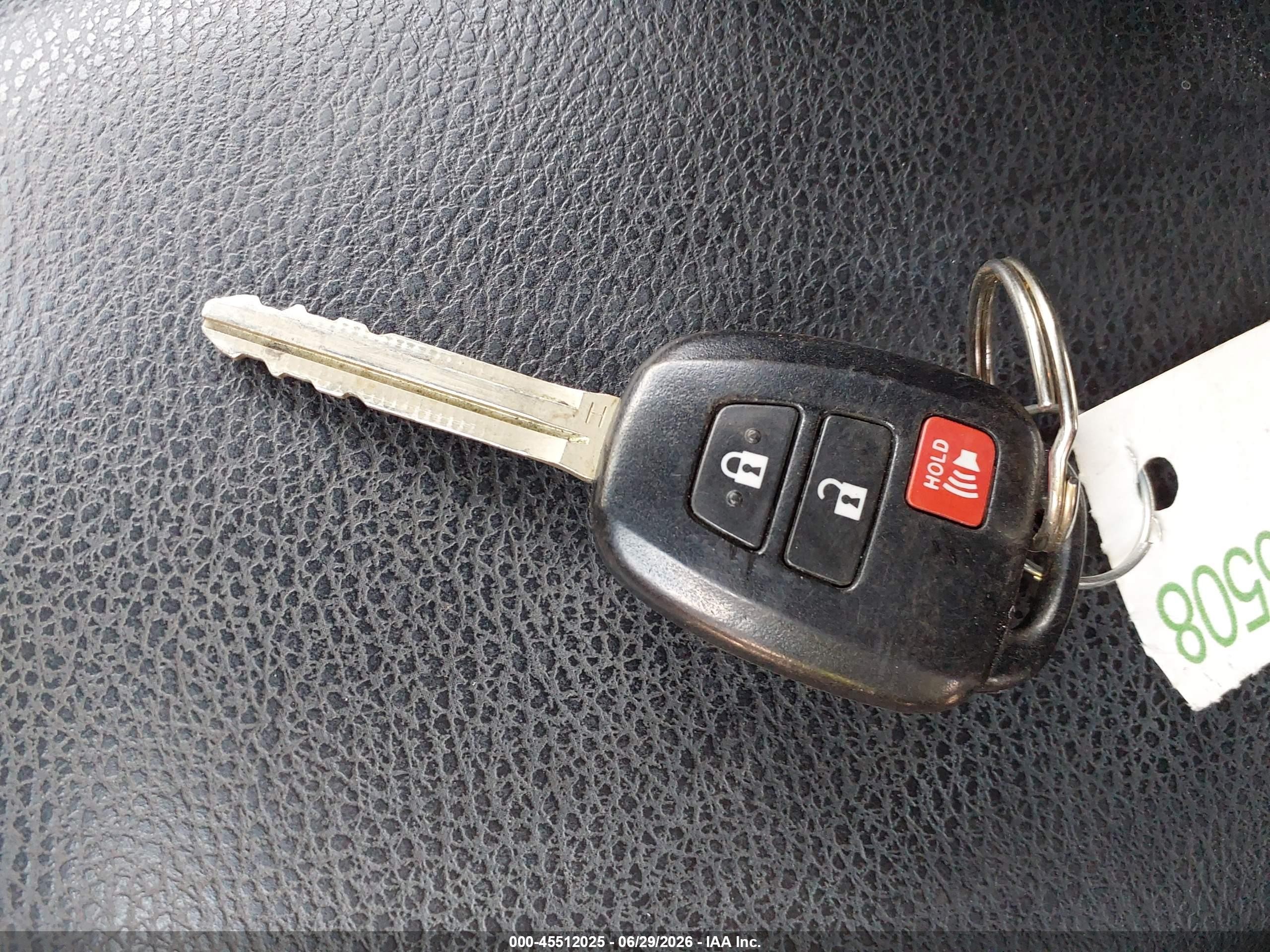 2015 Toyota Rav4 Le Silver vin: 2T3BFREV9FW259221