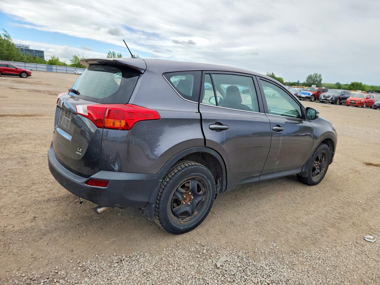 2015 Toyota Rav4 Le Gray vin: 2T3BFREV9FW275242