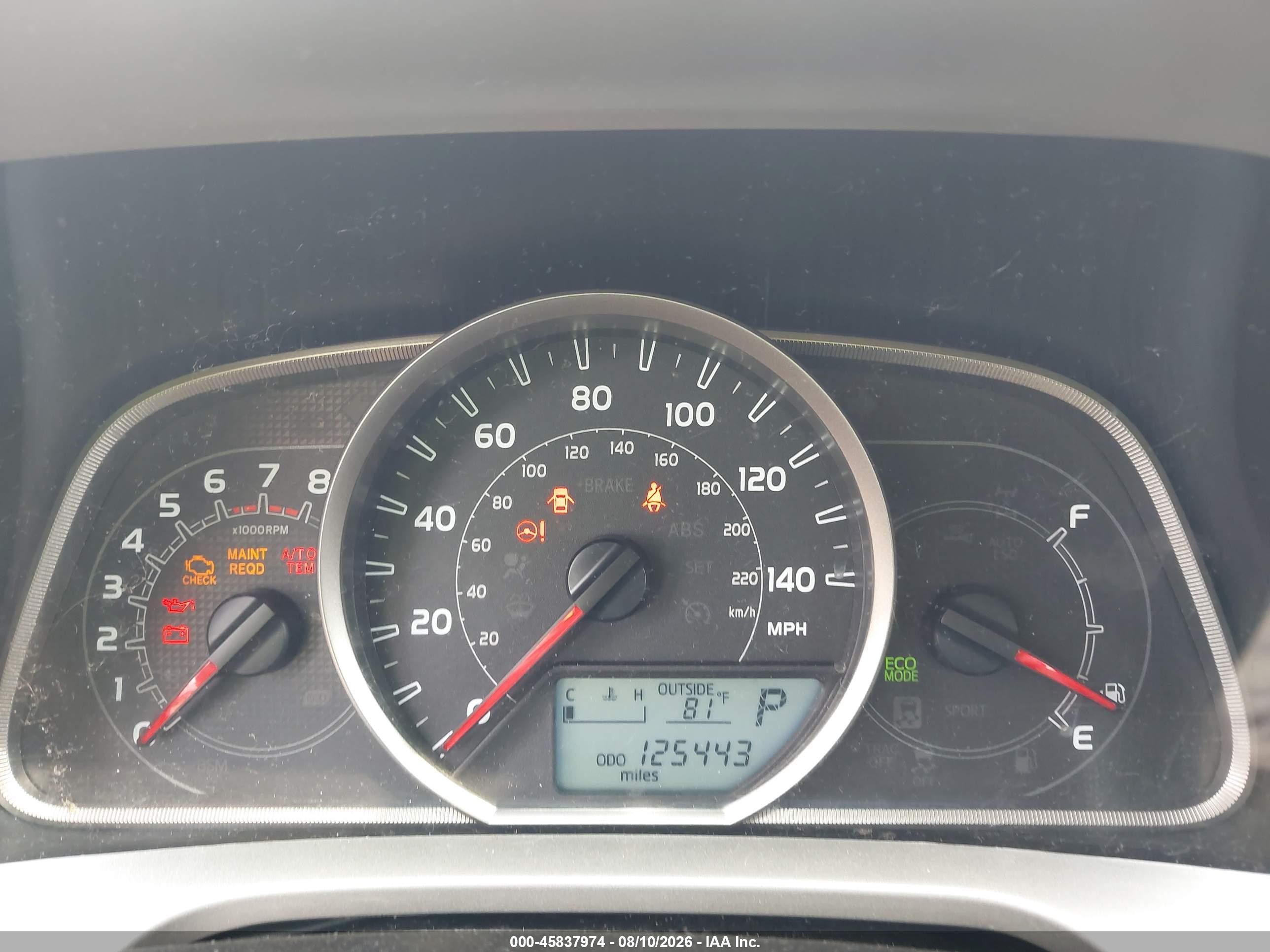 2015 Toyota Rav4 Le Silver vin: 2T3BFREV9FW300821