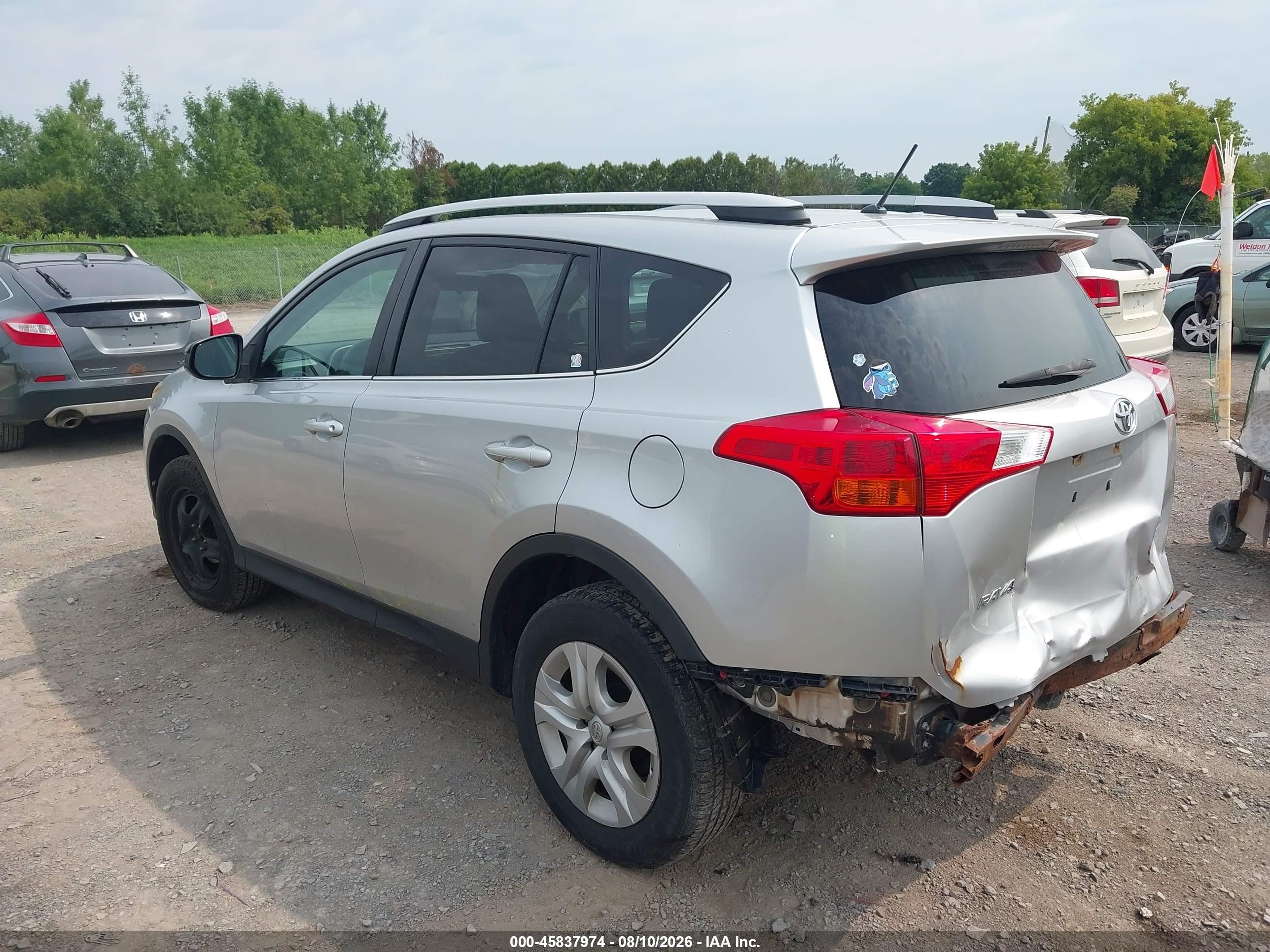 2015 Toyota Rav4 Le Silver vin: 2T3BFREV9FW300821
