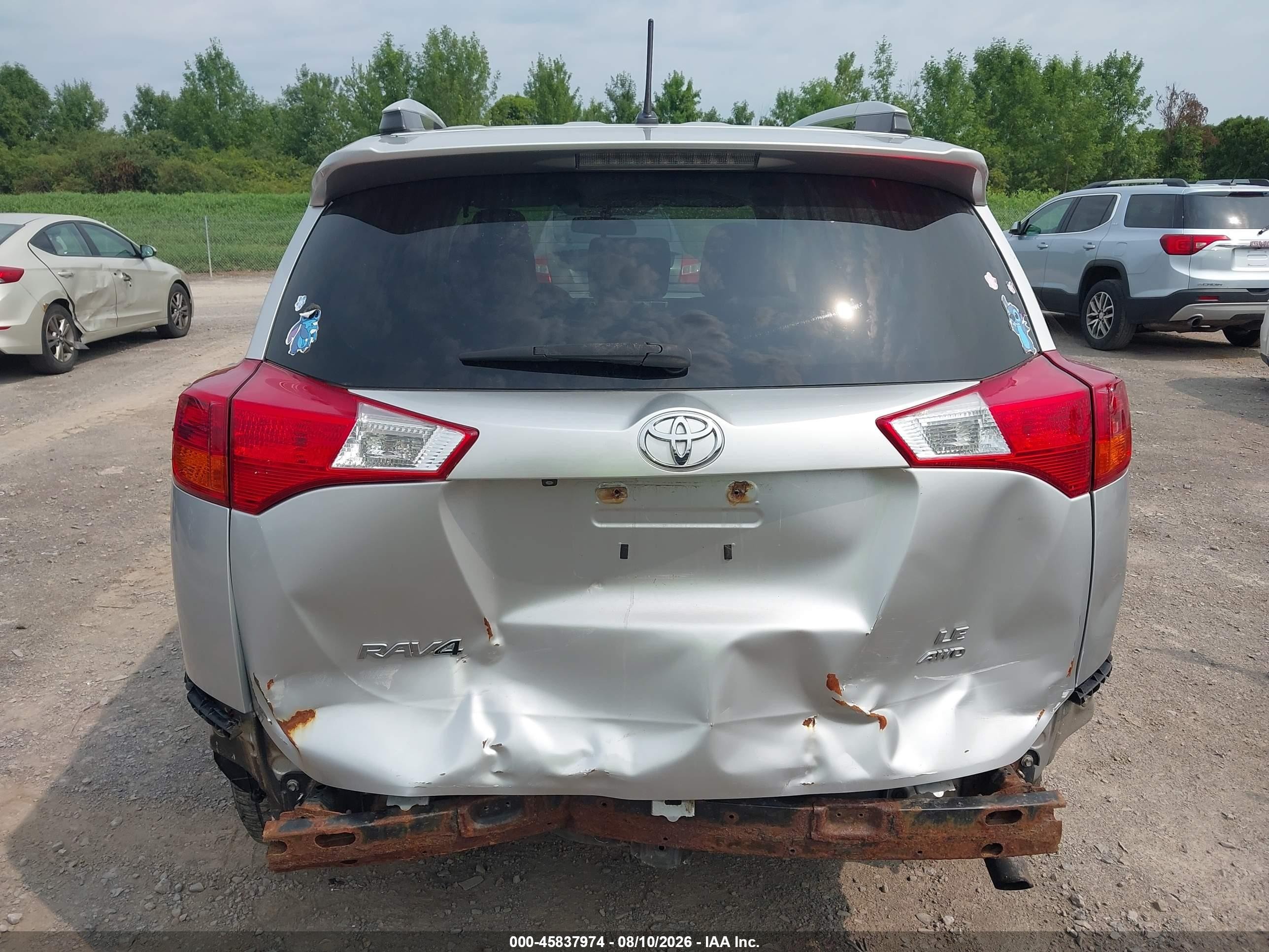 2015 Toyota Rav4 Le Silver vin: 2T3BFREV9FW300821