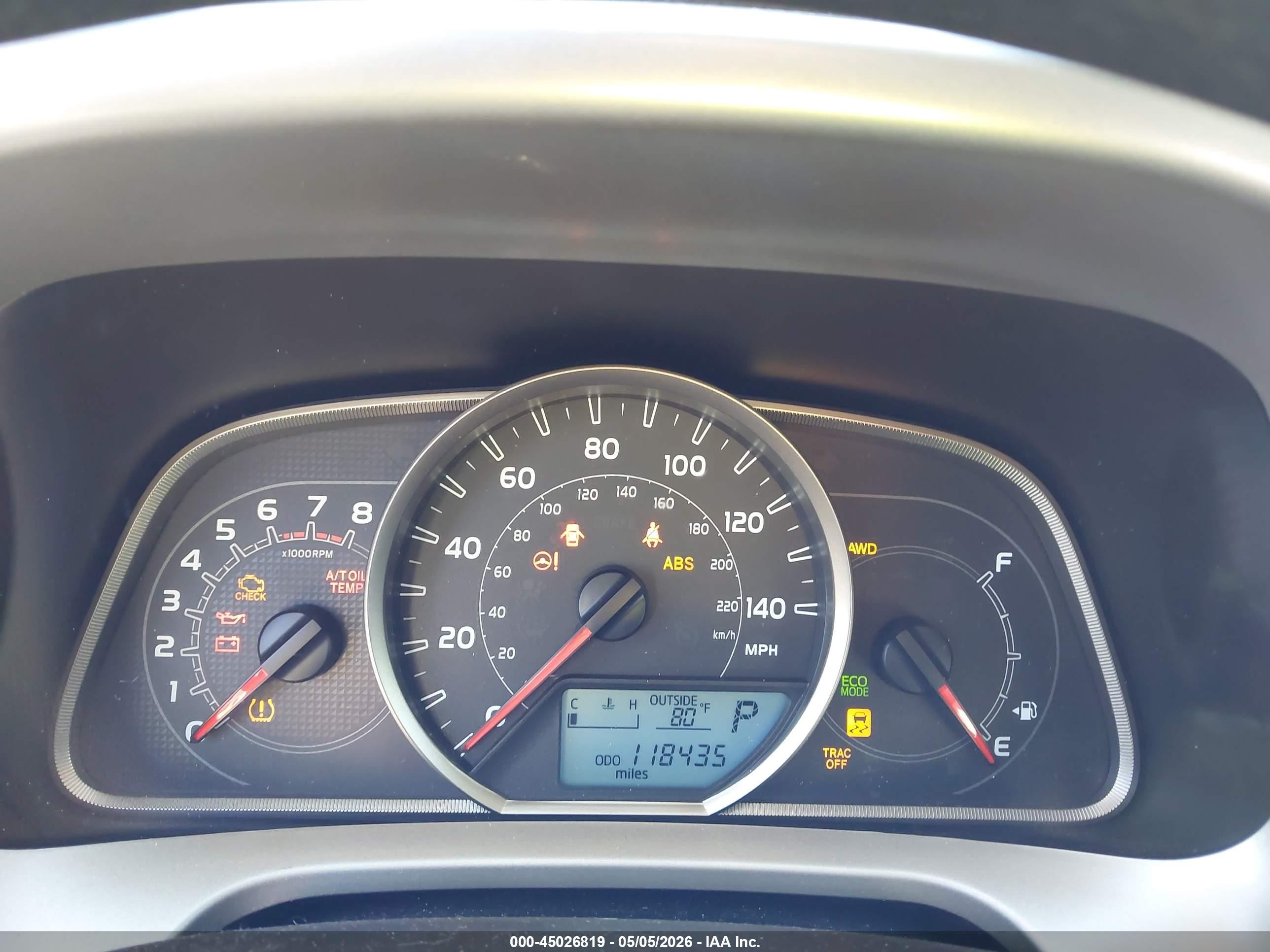 2015 Toyota Rav4 Le White vin: 2T3BFREV9FW351025