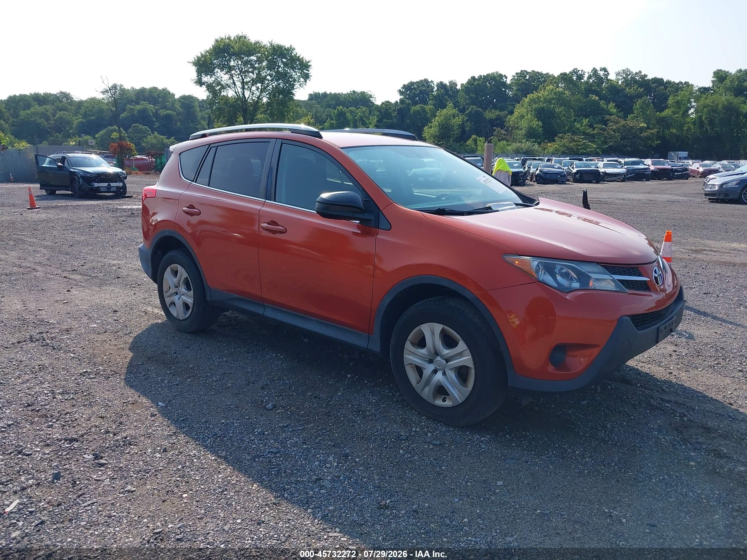 2015 Toyota Rav4 Le Orange vin: 2T3BFREV9FW351185