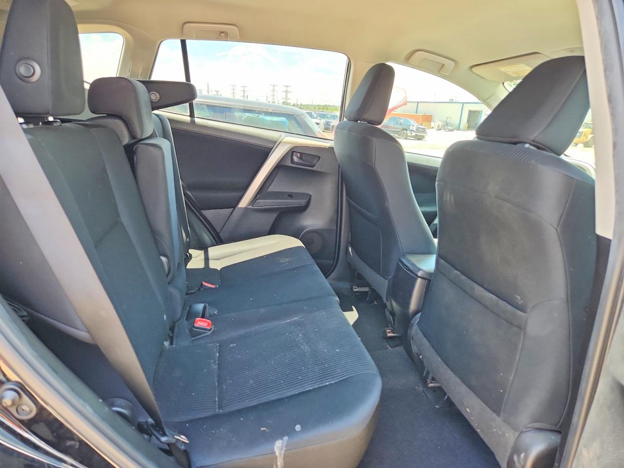 2015 Toyota Rav4 Le Black vin: 2T3BFREV9FW391573