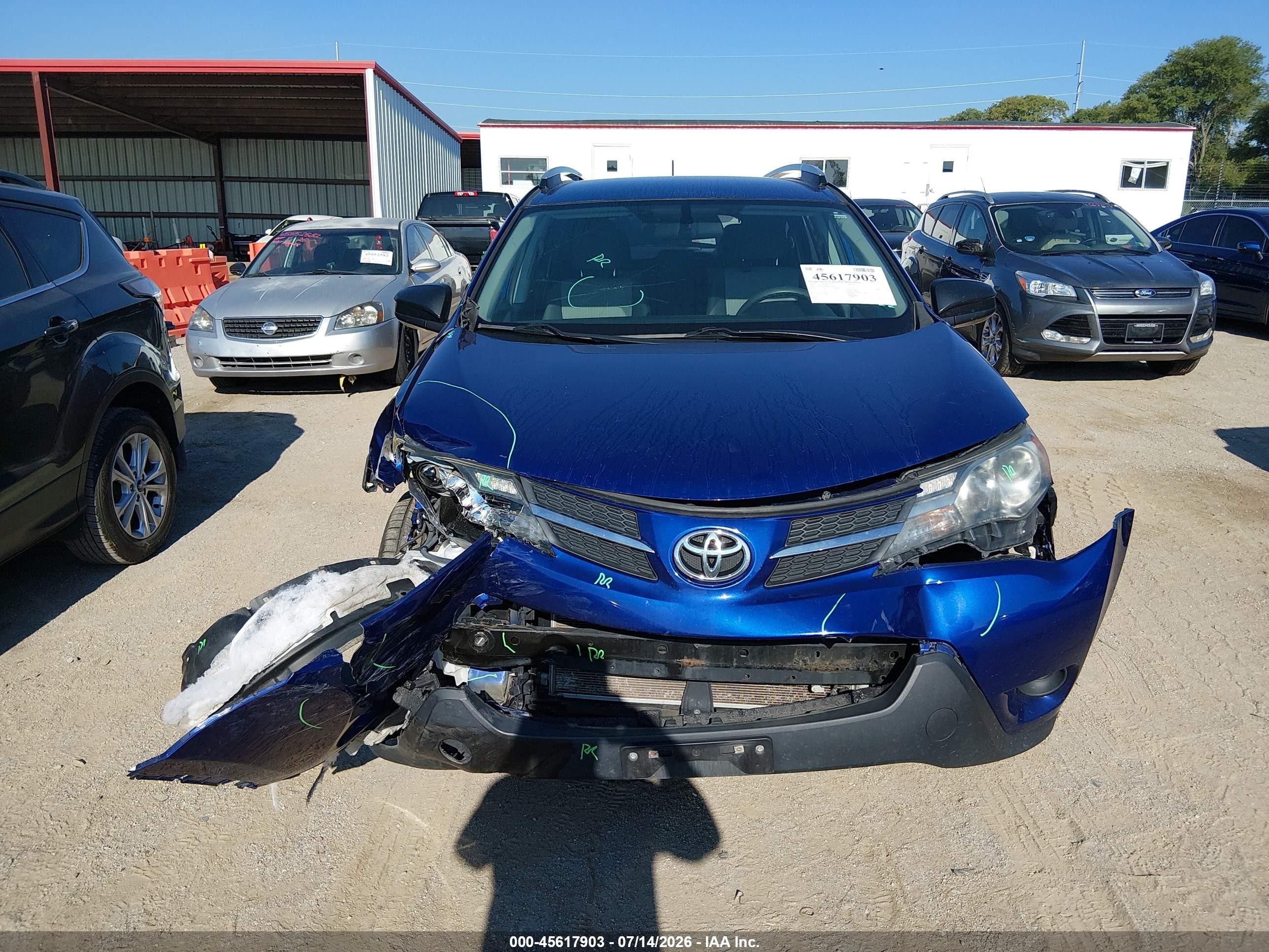 2015 Toyota Rav4 Le Blue vin: 2T3BFREV9FW401910