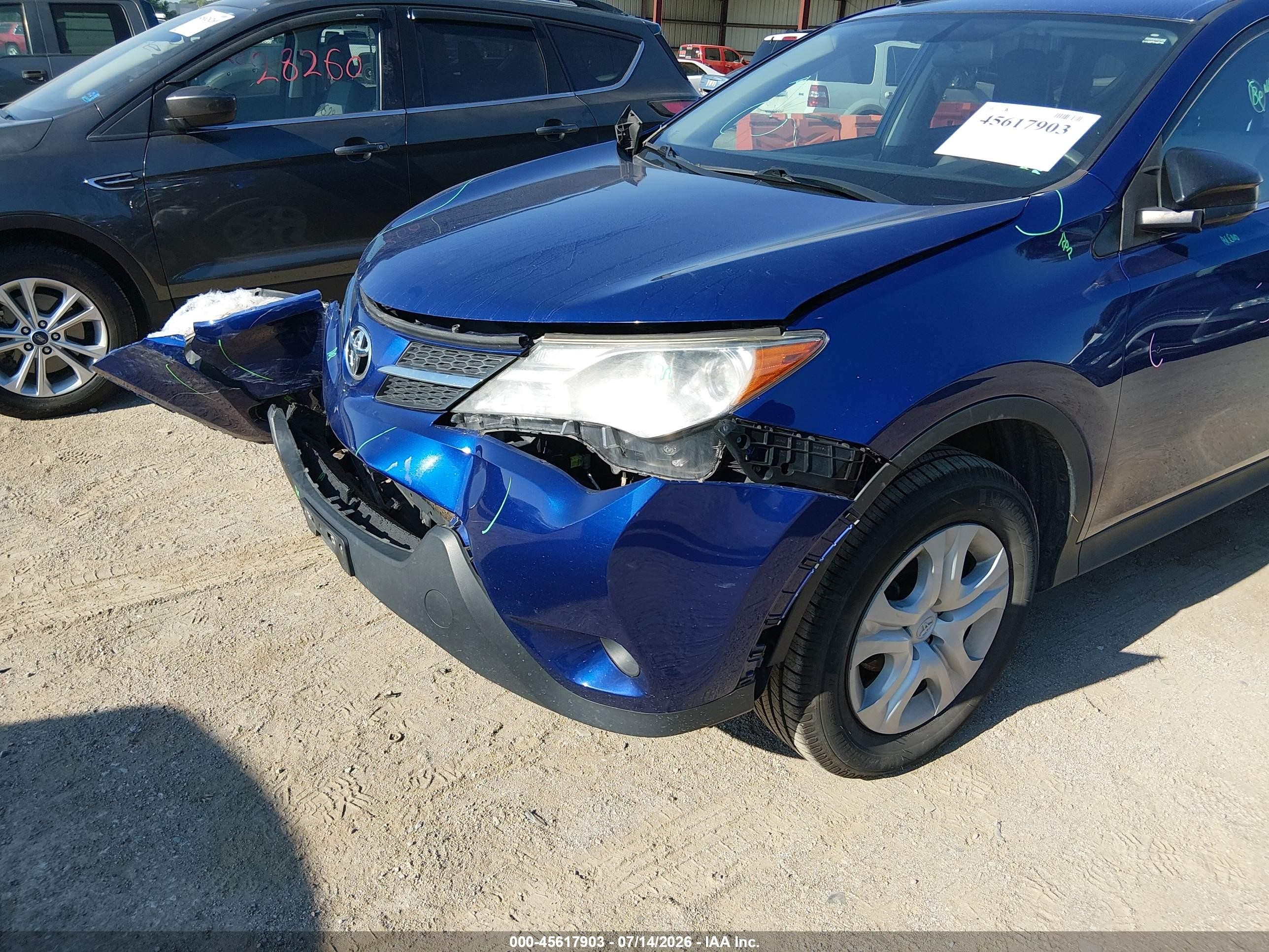 2015 Toyota Rav4 Le Blue vin: 2T3BFREV9FW401910