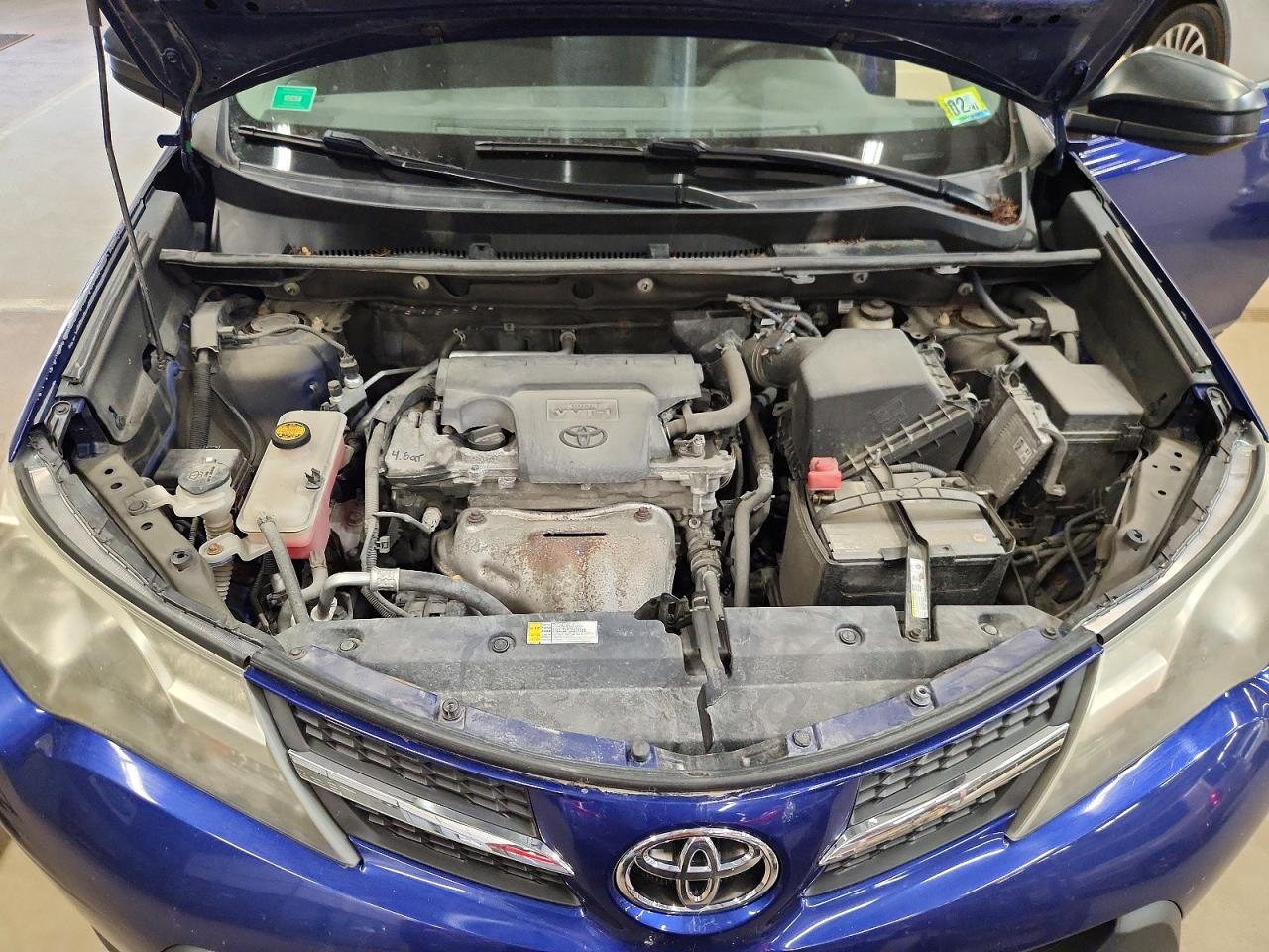 2015 Toyota Rav4 Le Синий vin: 2T3BFREV9FW404015