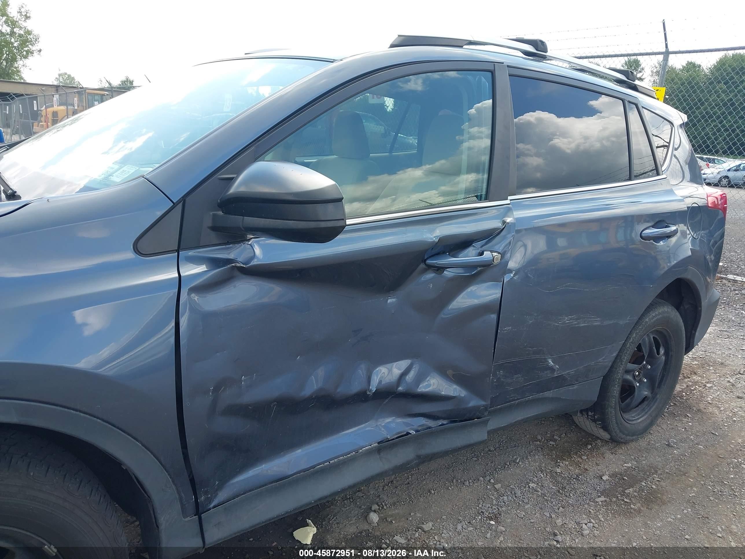 2013 Toyota Rav4 Le Blue vin: 2T3BFREVXDW019771