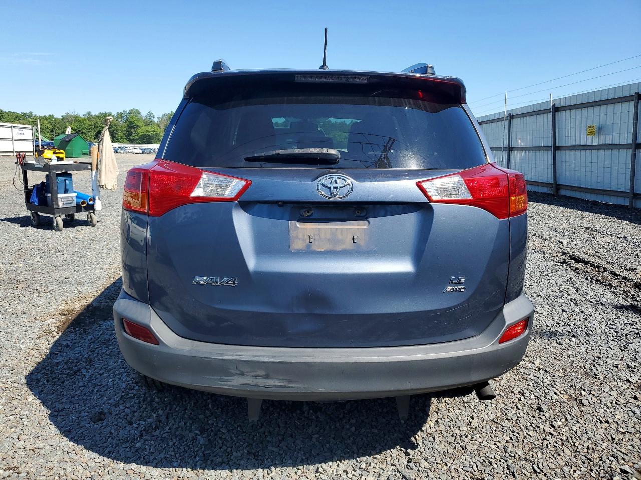 2013 Toyota Rav4 Le Blue vin: 2T3BFREVXDW079579
