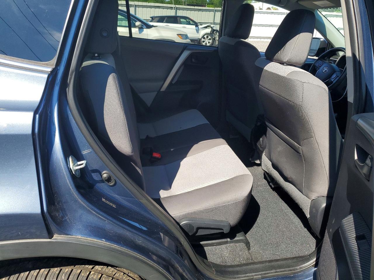 2013 Toyota Rav4 Le Blue vin: 2T3BFREVXDW079579