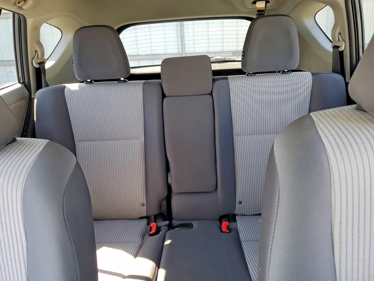 2013 Toyota Rav4 Le Blue vin: 2T3BFREVXDW079579