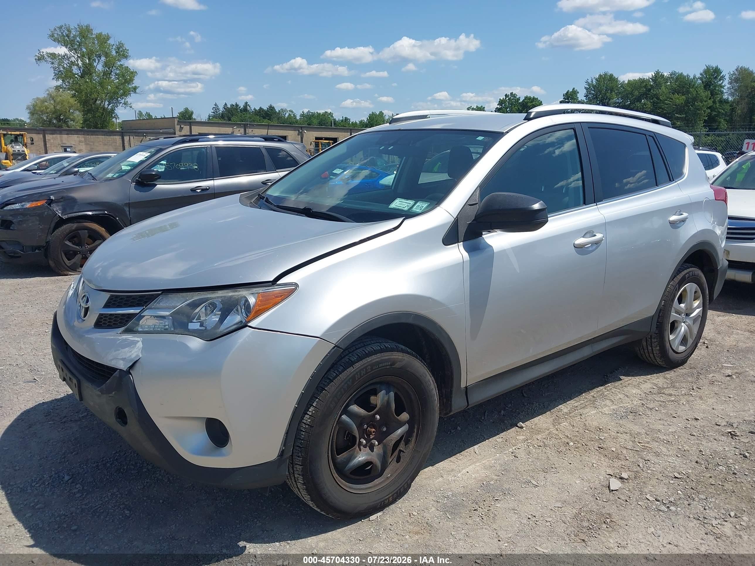 2013 Toyota Rav4 Le Silver vin: 2T3BFREVXDW092249