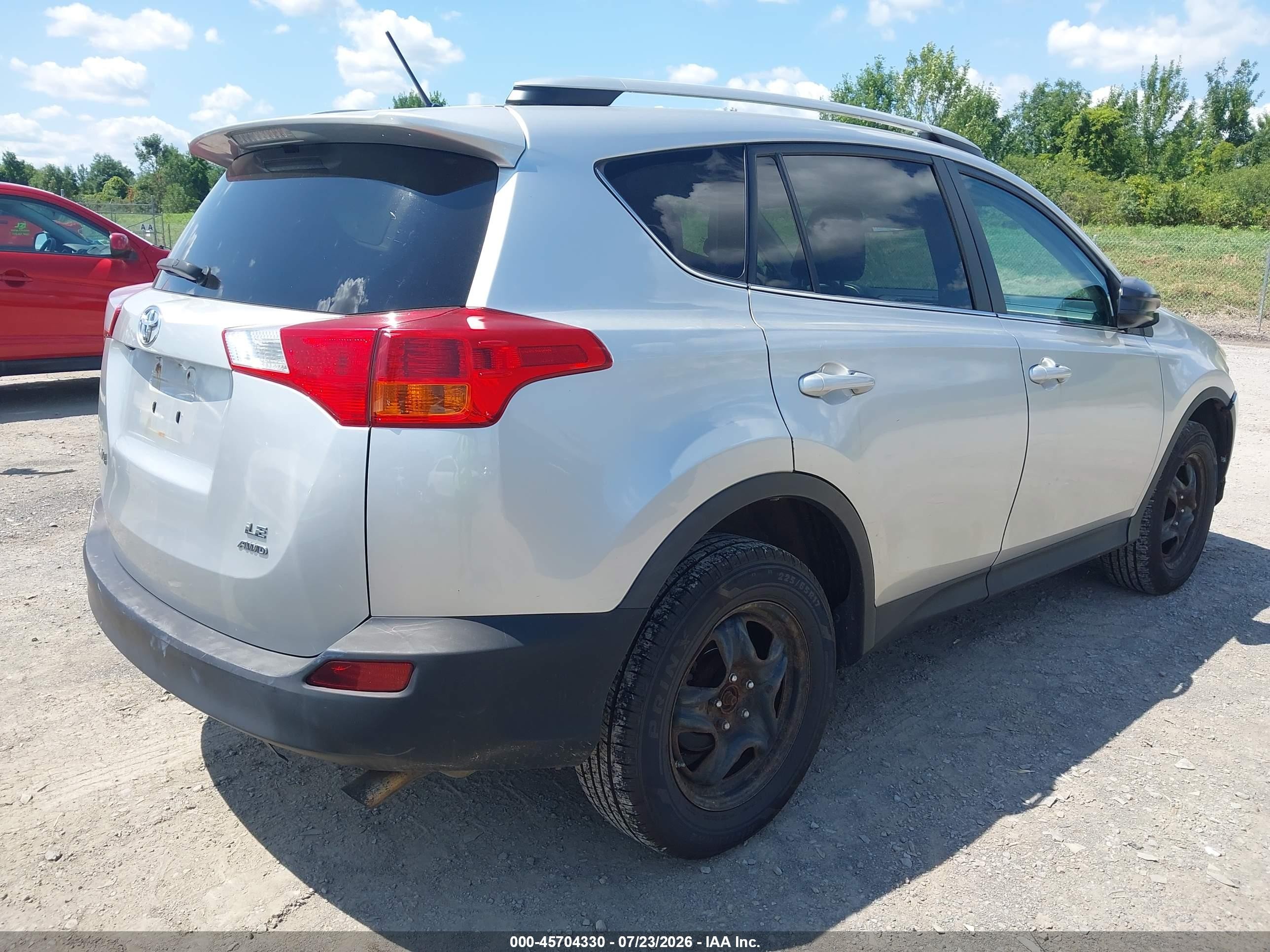 2013 Toyota Rav4 Le Silver vin: 2T3BFREVXDW092249
