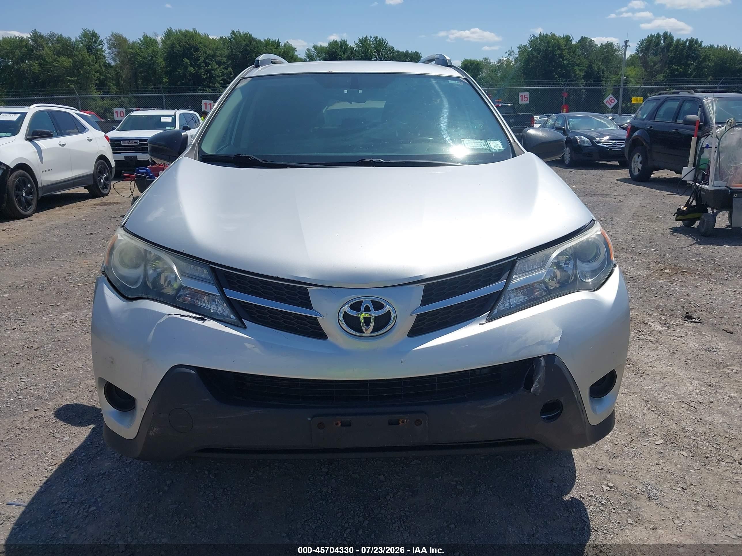 2013 Toyota Rav4 Le Silver vin: 2T3BFREVXDW092249