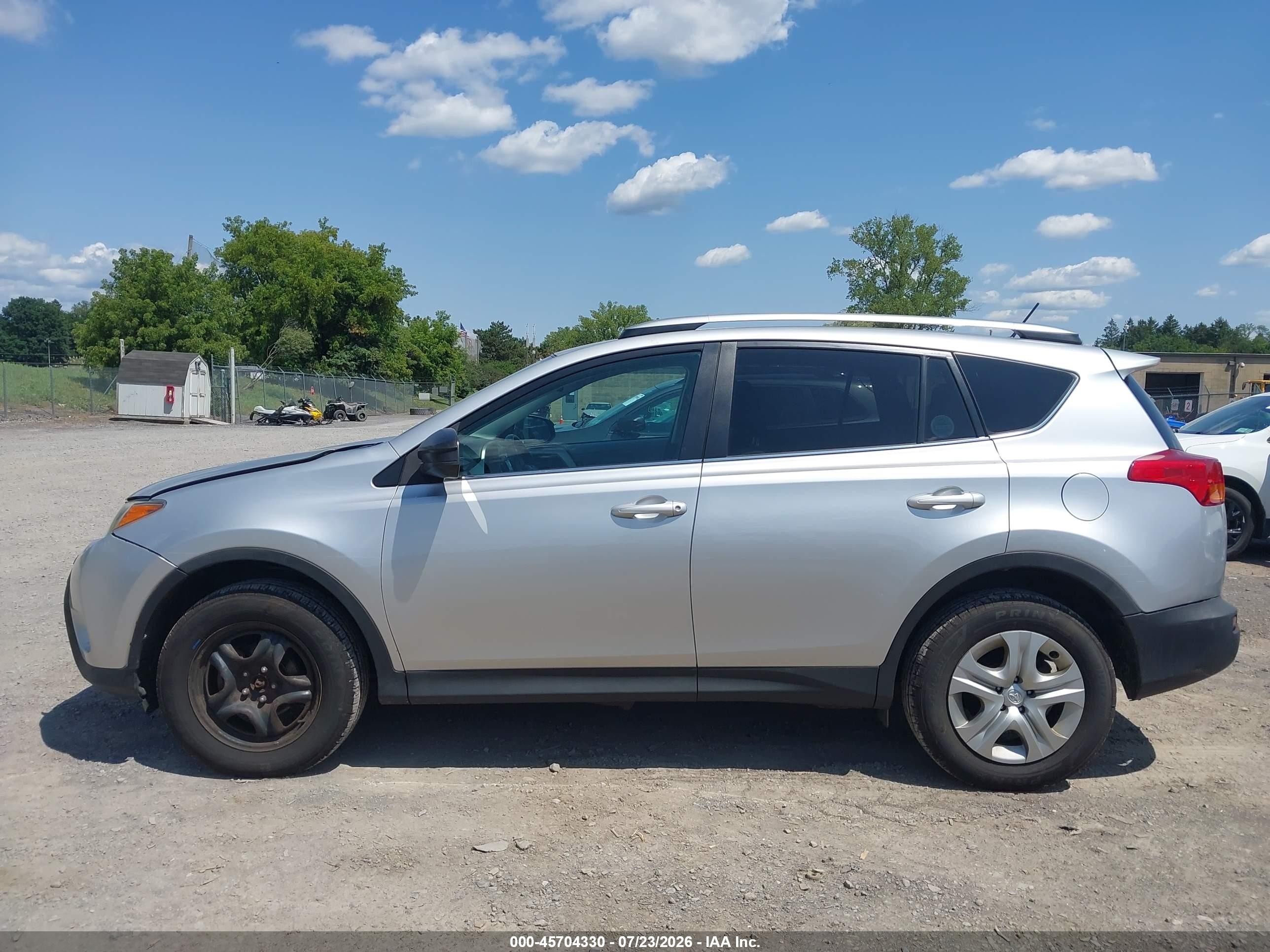 2013 Toyota Rav4 Le Silver vin: 2T3BFREVXDW092249