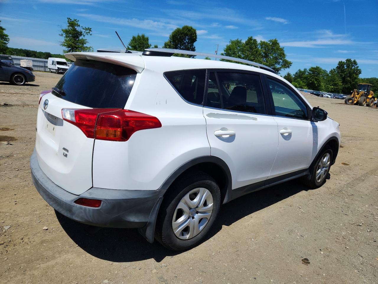 2013 Toyota Rav4 Le White vin: 2T3BFREVXDW115660