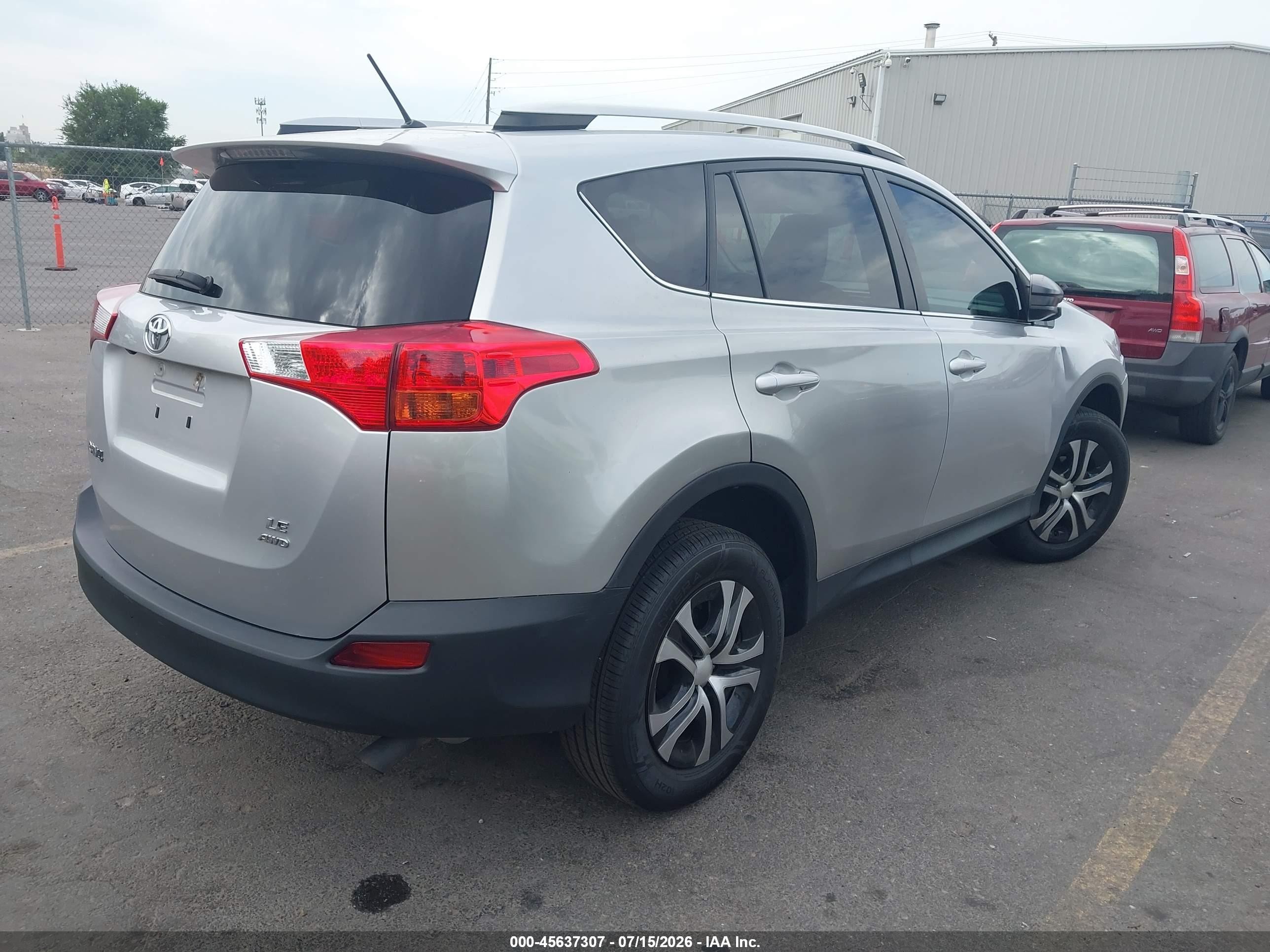 2014 Toyota Rav4 Le Silver vin: 2T3BFREVXEW146909