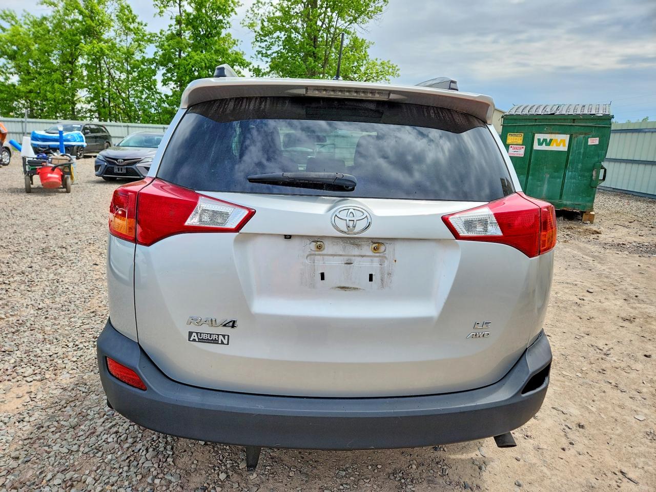 2015 Toyota Rav4 Le Серебряный vin: 2T3BFREVXFW256022