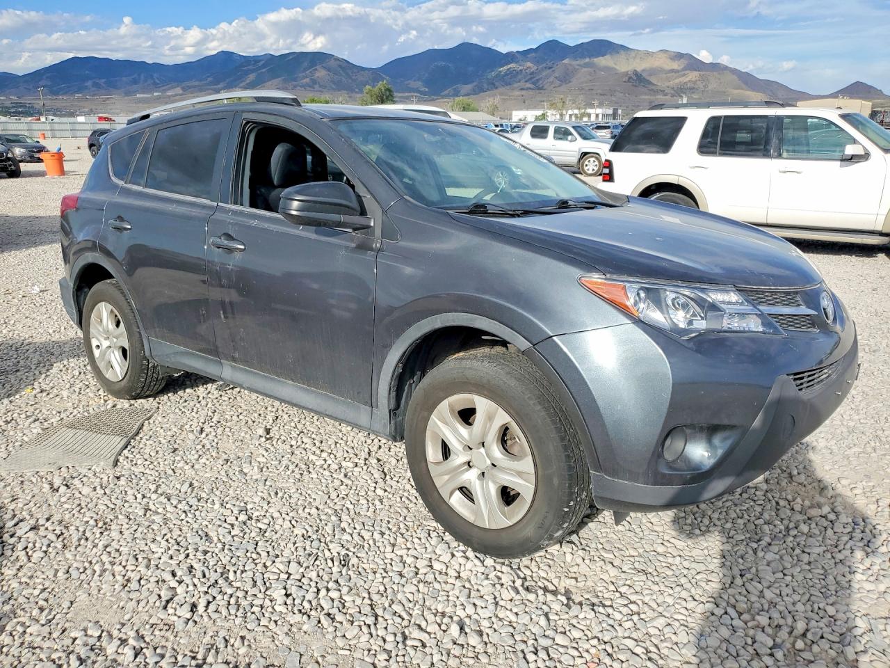2015 Toyota Rav4 Le Silver vin: 2T3BFREVXFW321337