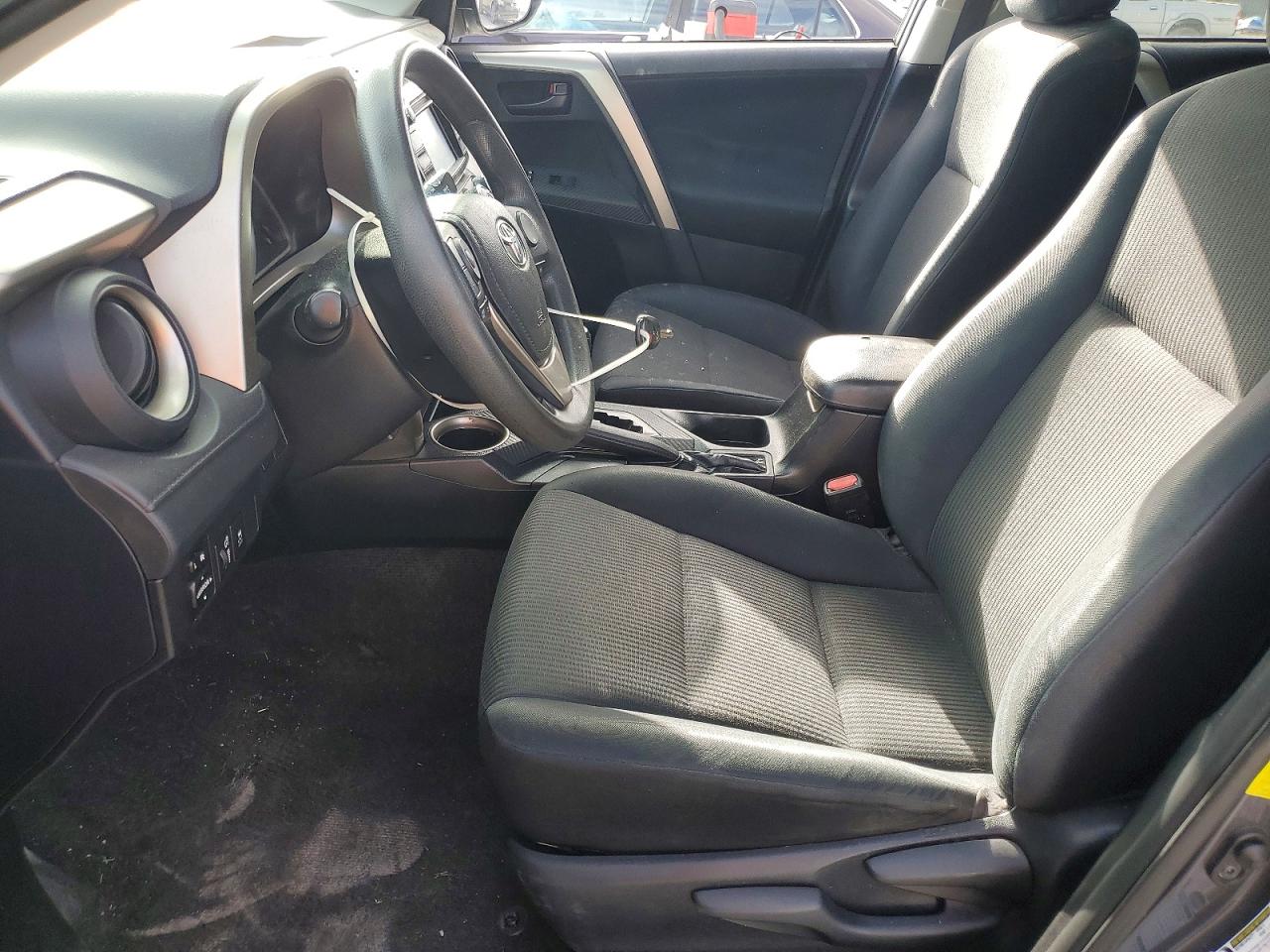 2015 Toyota Rav4 Le Silver vin: 2T3BFREVXFW321337