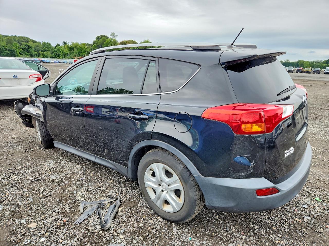 2015 Toyota Rav4 Le Black vin: 2T3BFREVXFW334024