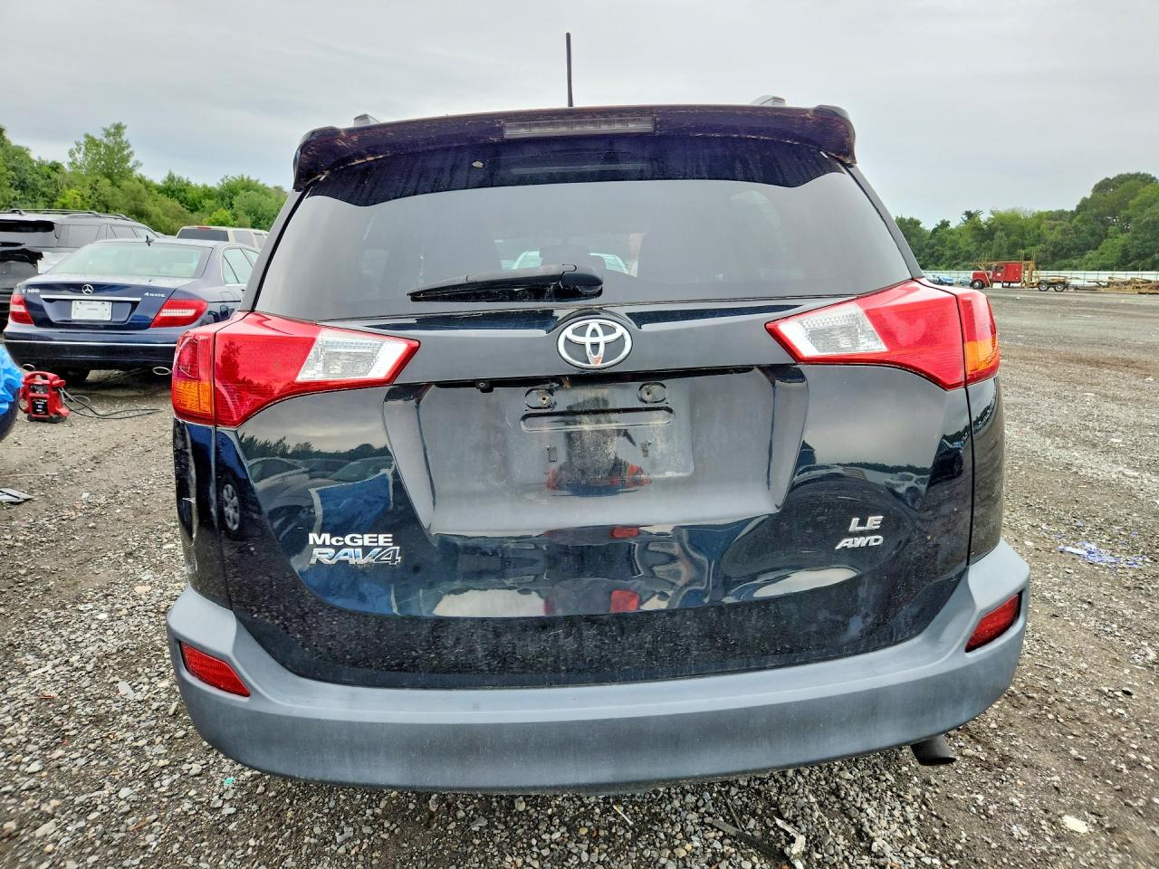 2015 Toyota Rav4 Le Black vin: 2T3BFREVXFW334024
