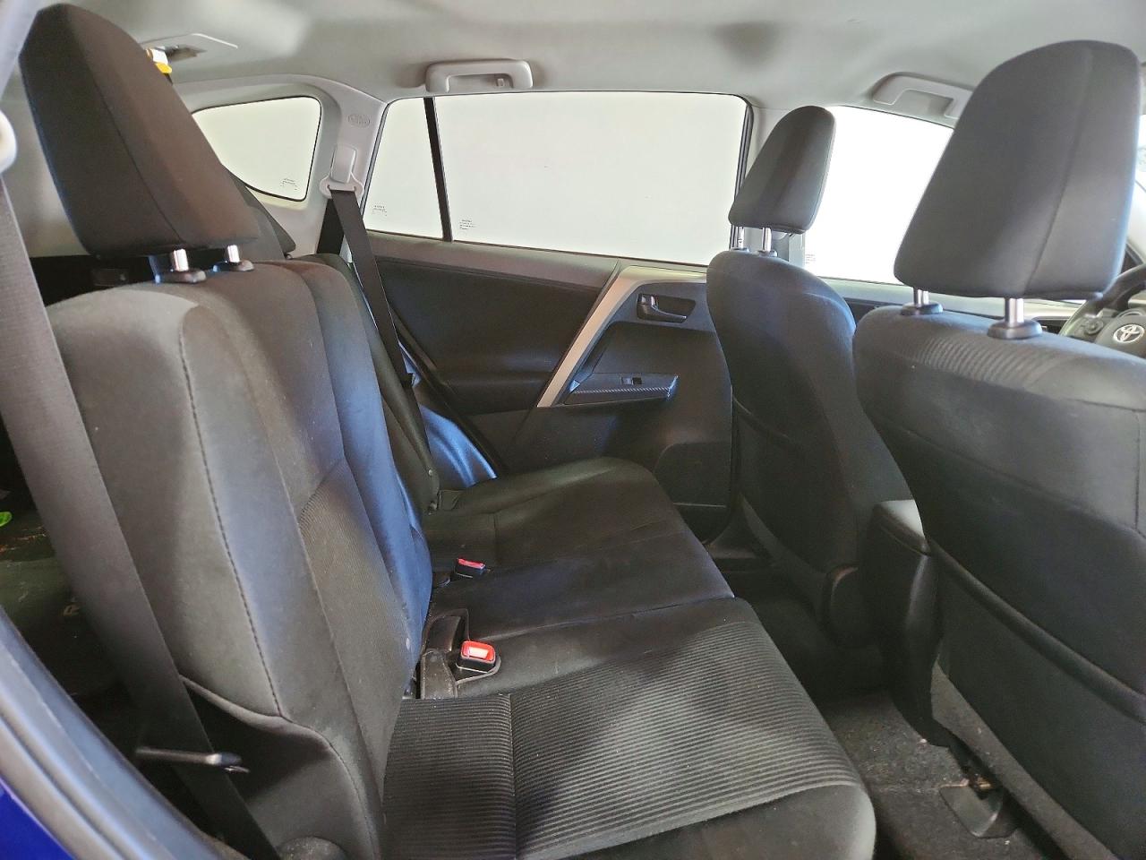 2015 Toyota Rav4 Le Blue vin: 2T3BFREVXFW404590