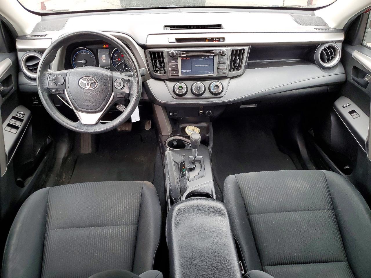2017 Toyota Rav4 Le Red vin: 2T3BFREVXHW663020