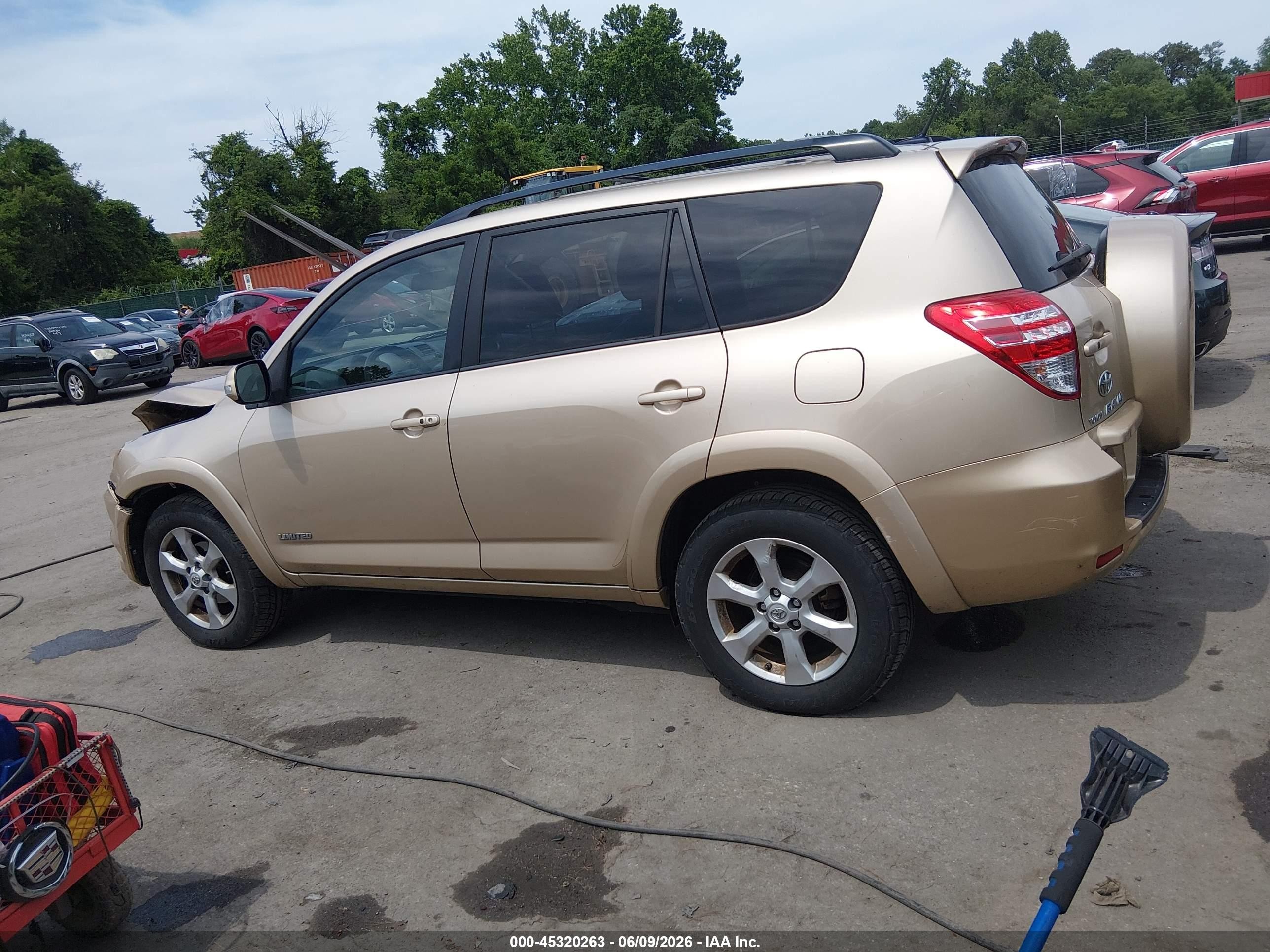 2009 Toyota Rav4 Limited V6 Gold vin: 2T3BK31V29W009533