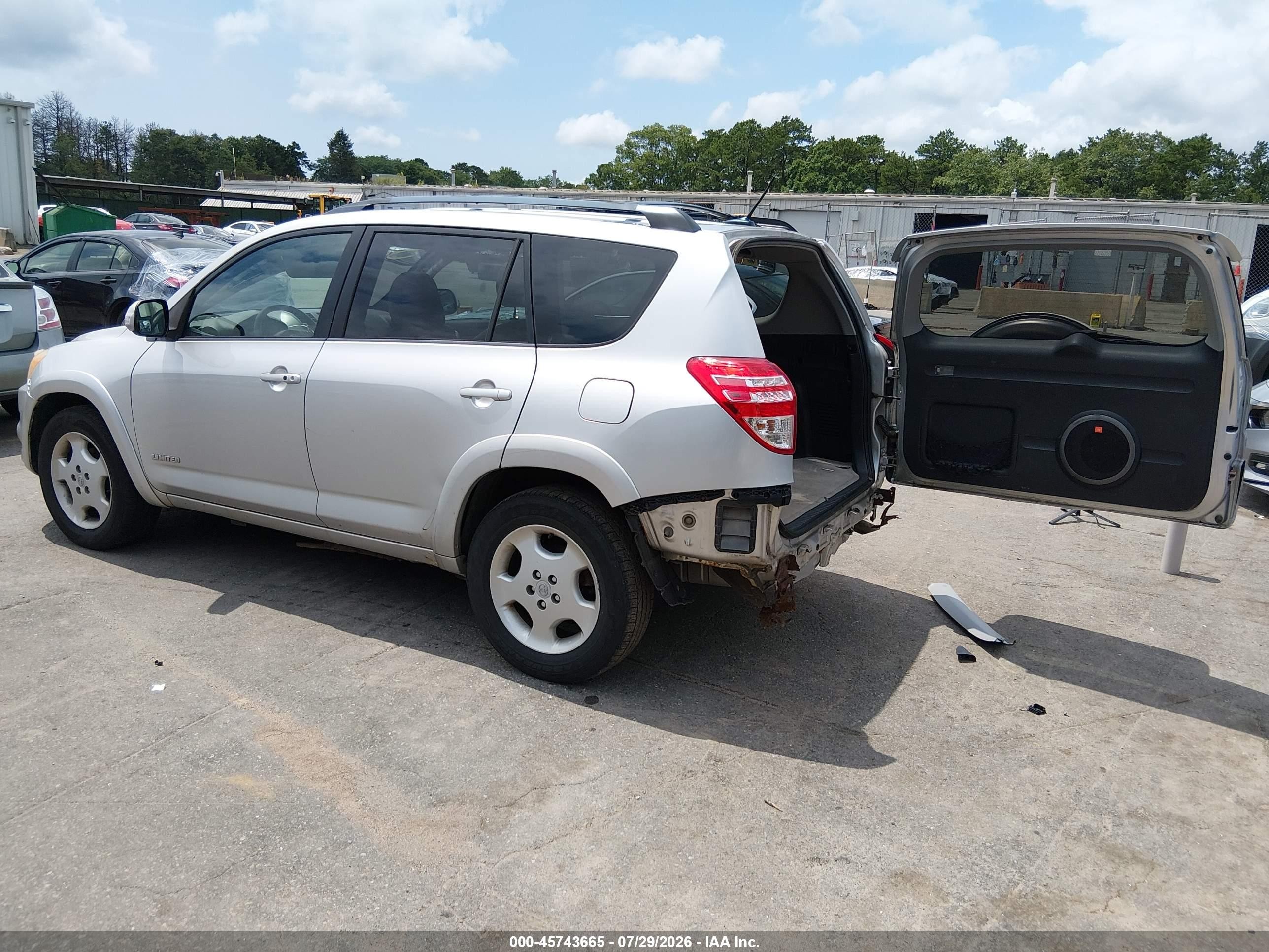 2009 Toyota Rav4 Limited V6 Silver vin: 2T3BK31V59W007677