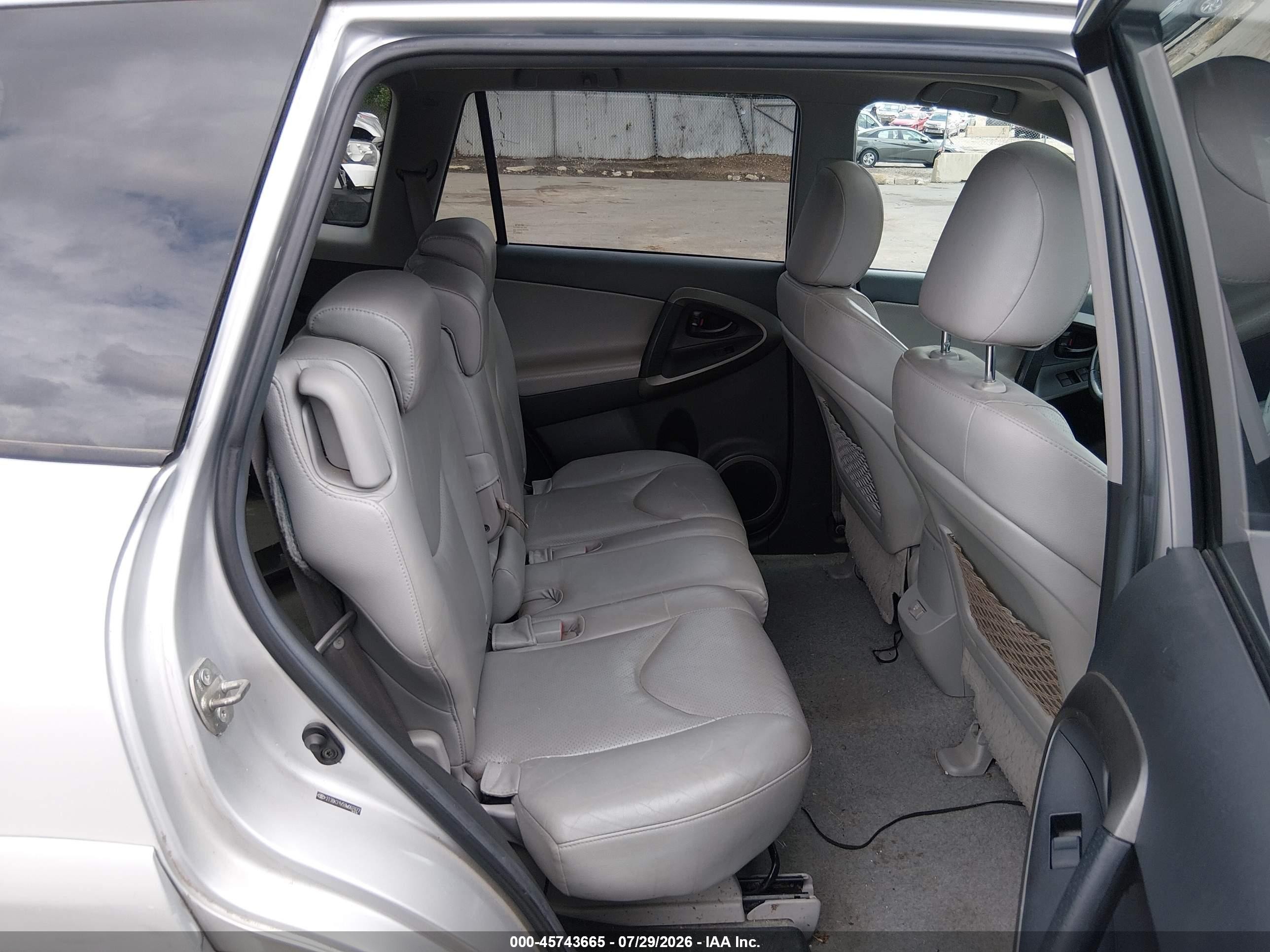2009 Toyota Rav4 Limited V6 Silver vin: 2T3BK31V59W007677