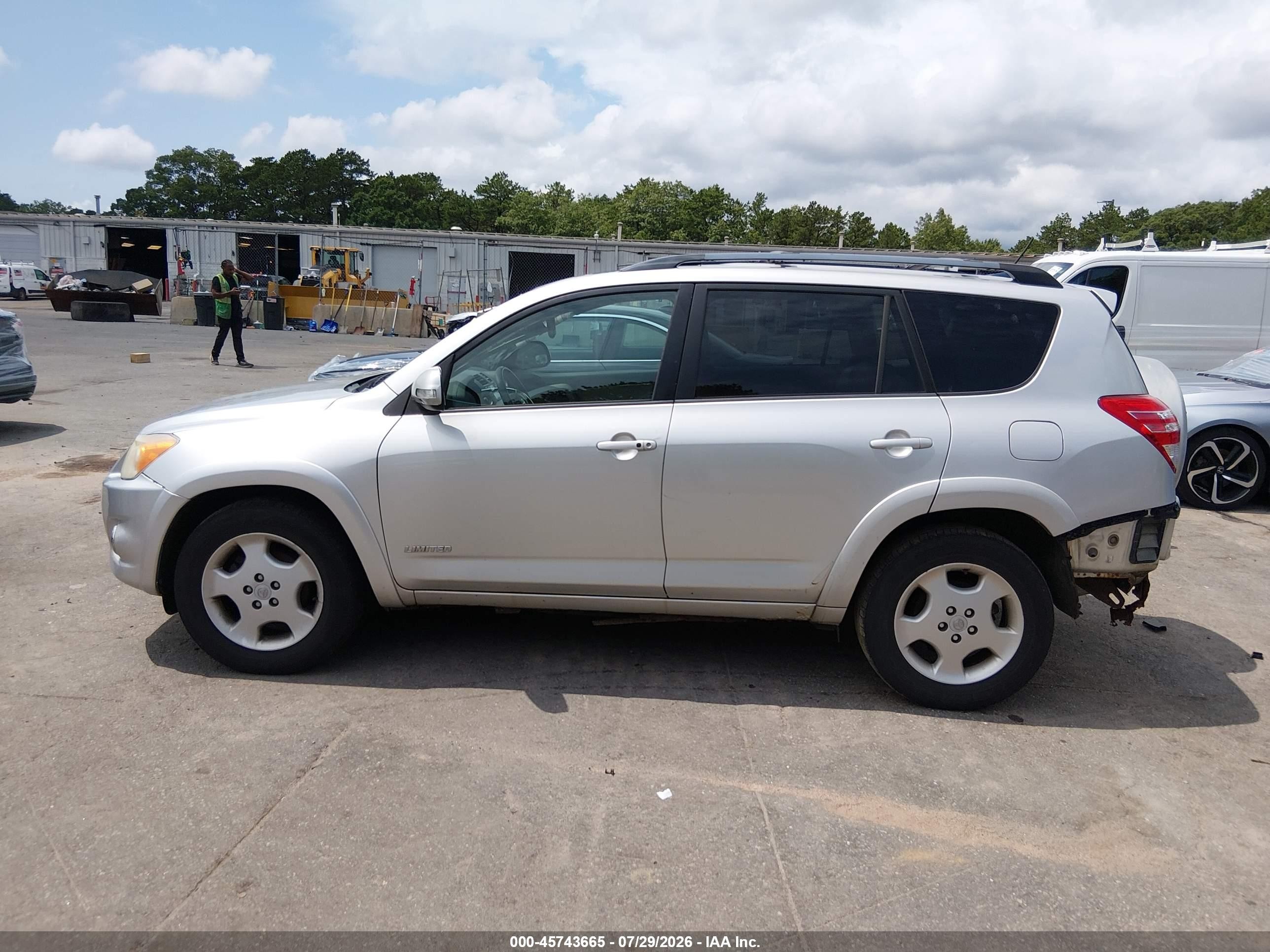 2009 Toyota Rav4 Limited V6 Silver vin: 2T3BK31V59W007677