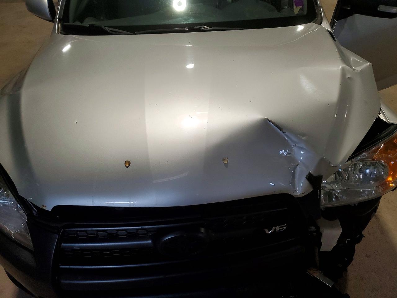 2009 Toyota Rav4 Base Серебряный vin: 2T3BK33V09W007082