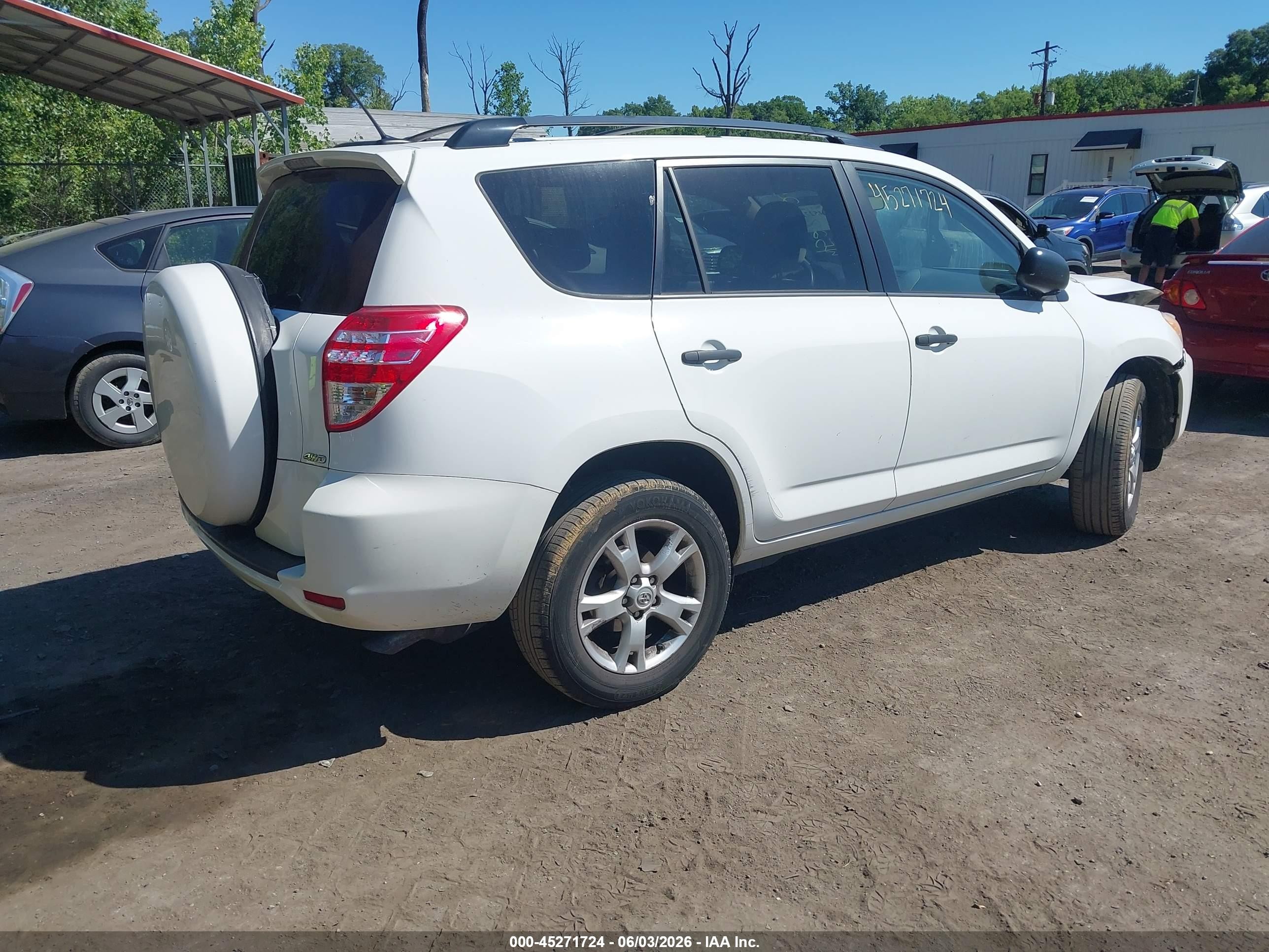 2009 Toyota Rav4 Base V6 White vin: 2T3BK33V19W009942