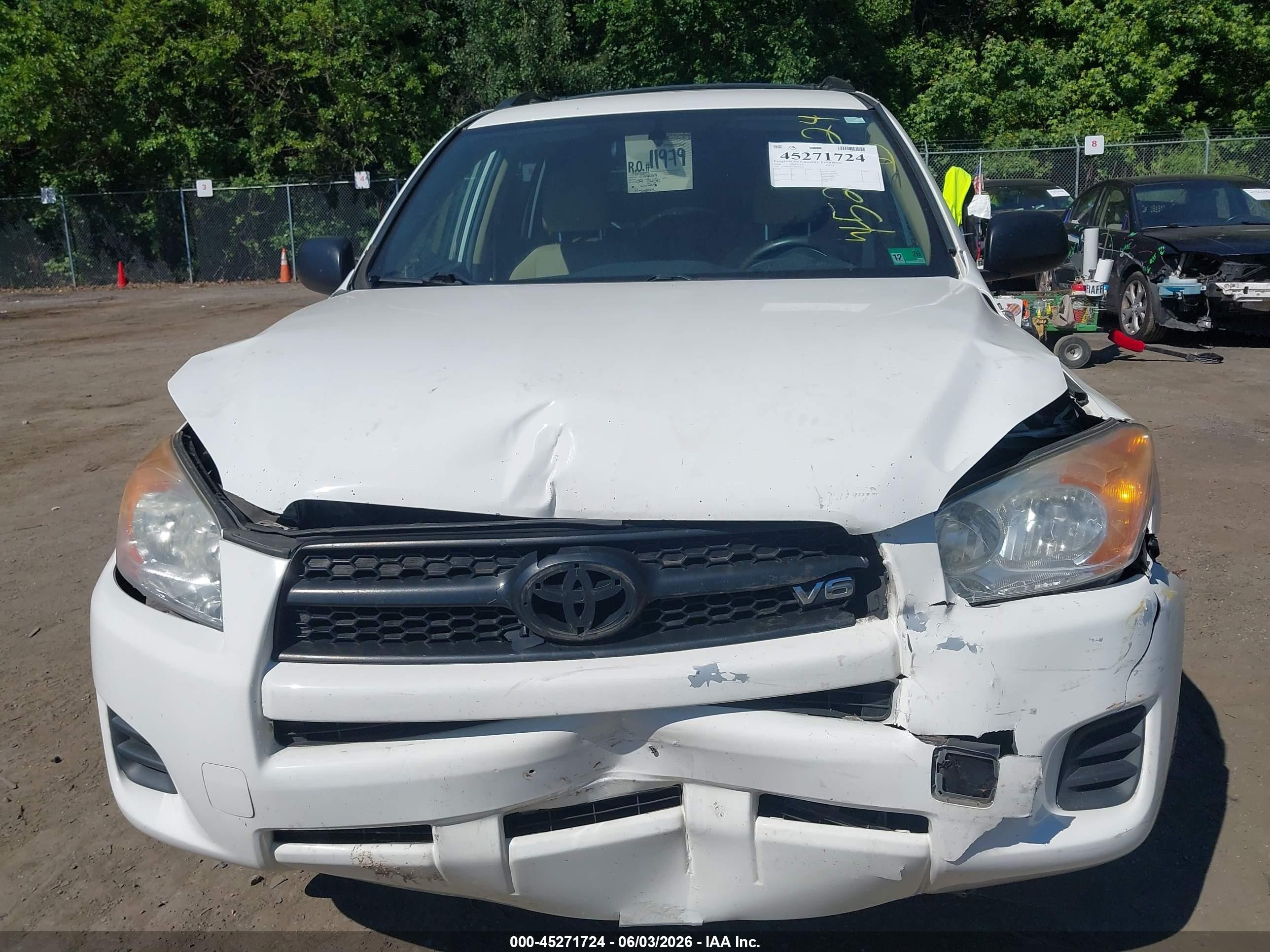 2009 Toyota Rav4 Base V6 White vin: 2T3BK33V19W009942