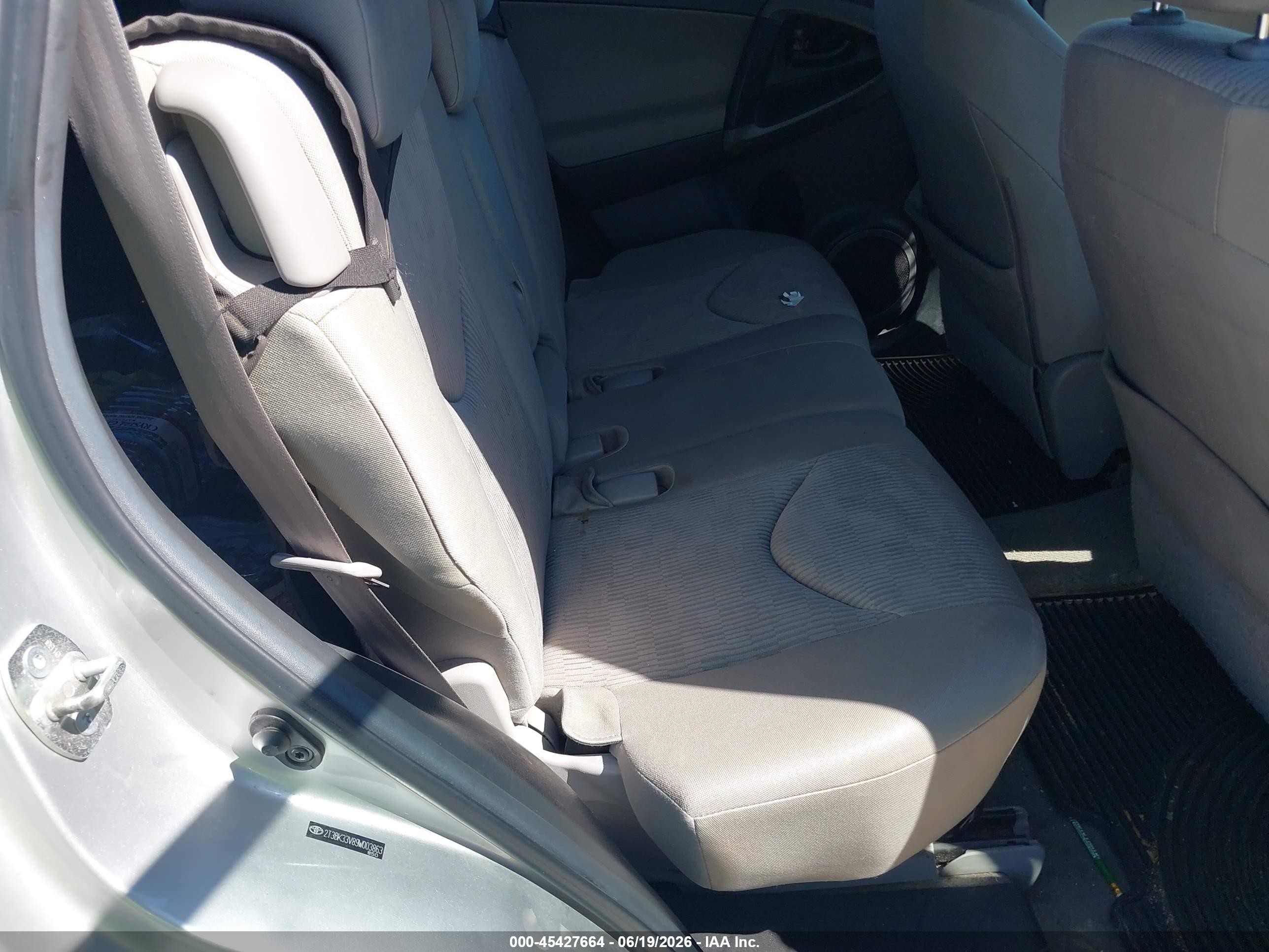 2009 Toyota Rav4 Base V6 Silver vin: 2T3BK33V89W003863
