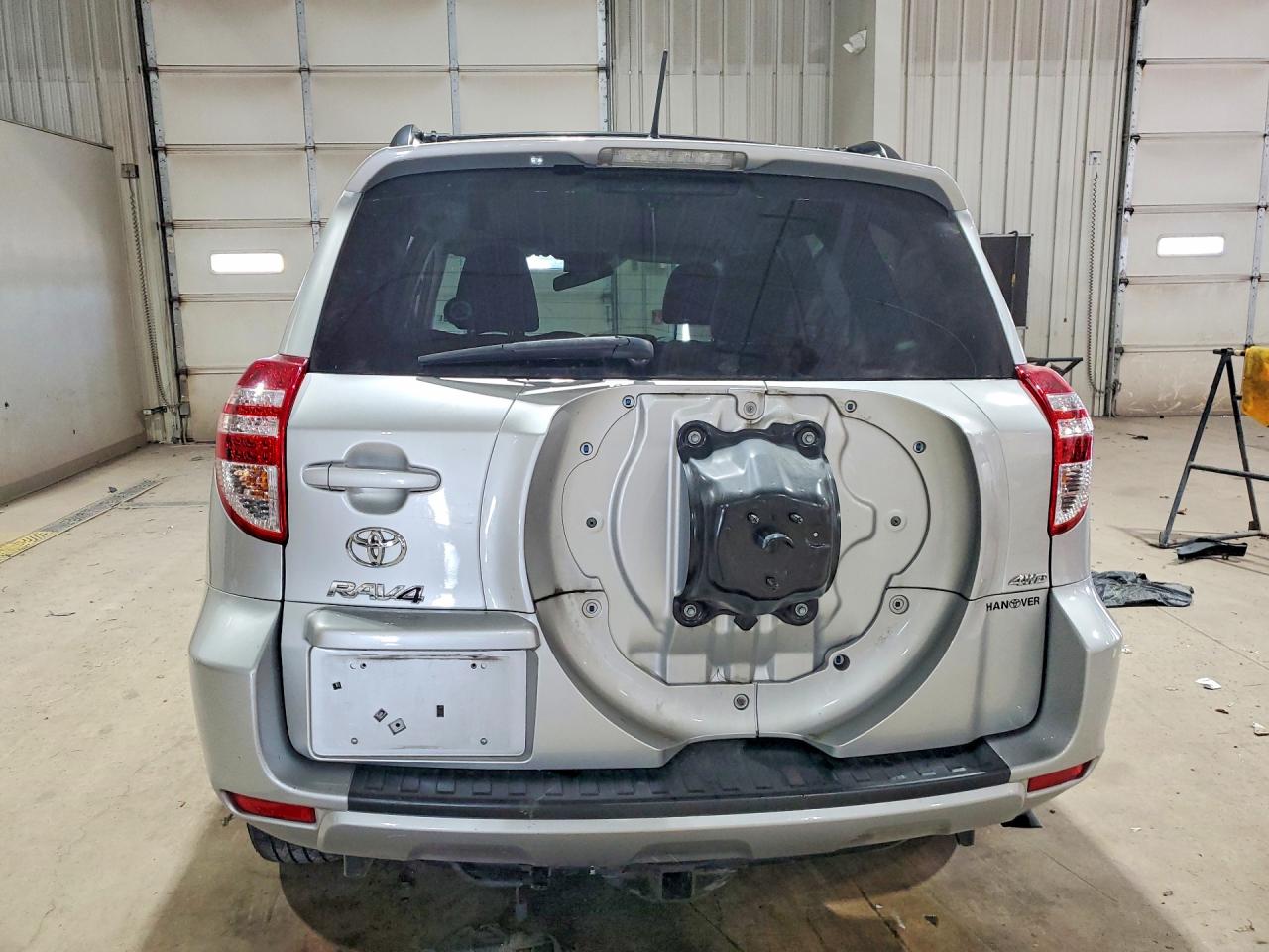 2012 Toyota Rav4 Base White vin: 2T3BK4DV0CW085051