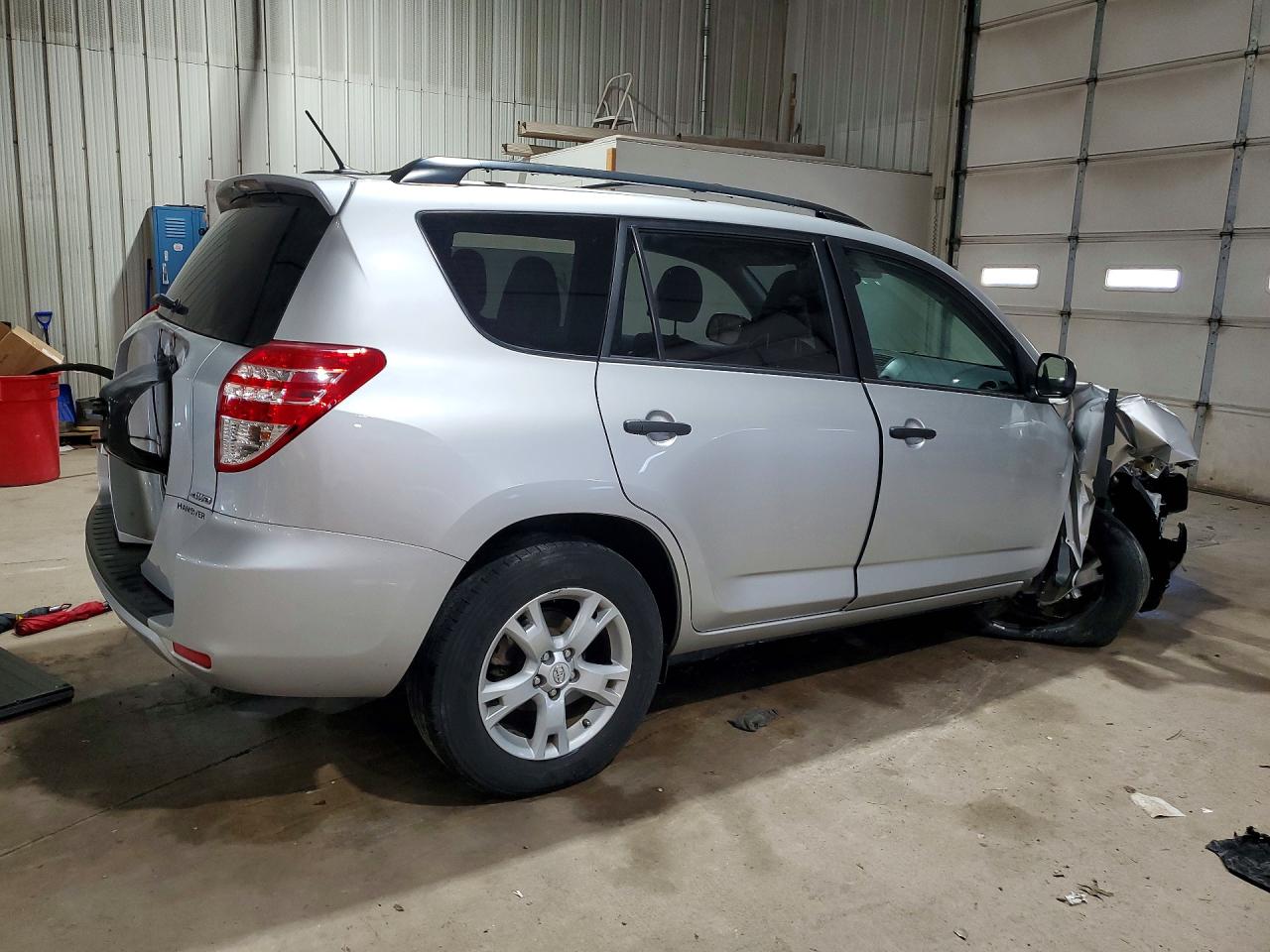 2012 Toyota Rav4 Base White vin: 2T3BK4DV0CW085051
