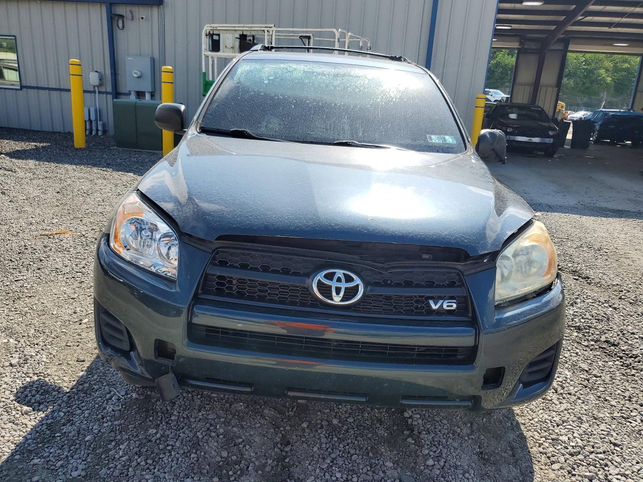 2011 Toyota Rav4 Base Зеленый vin: 2T3BK4DV1BW053272