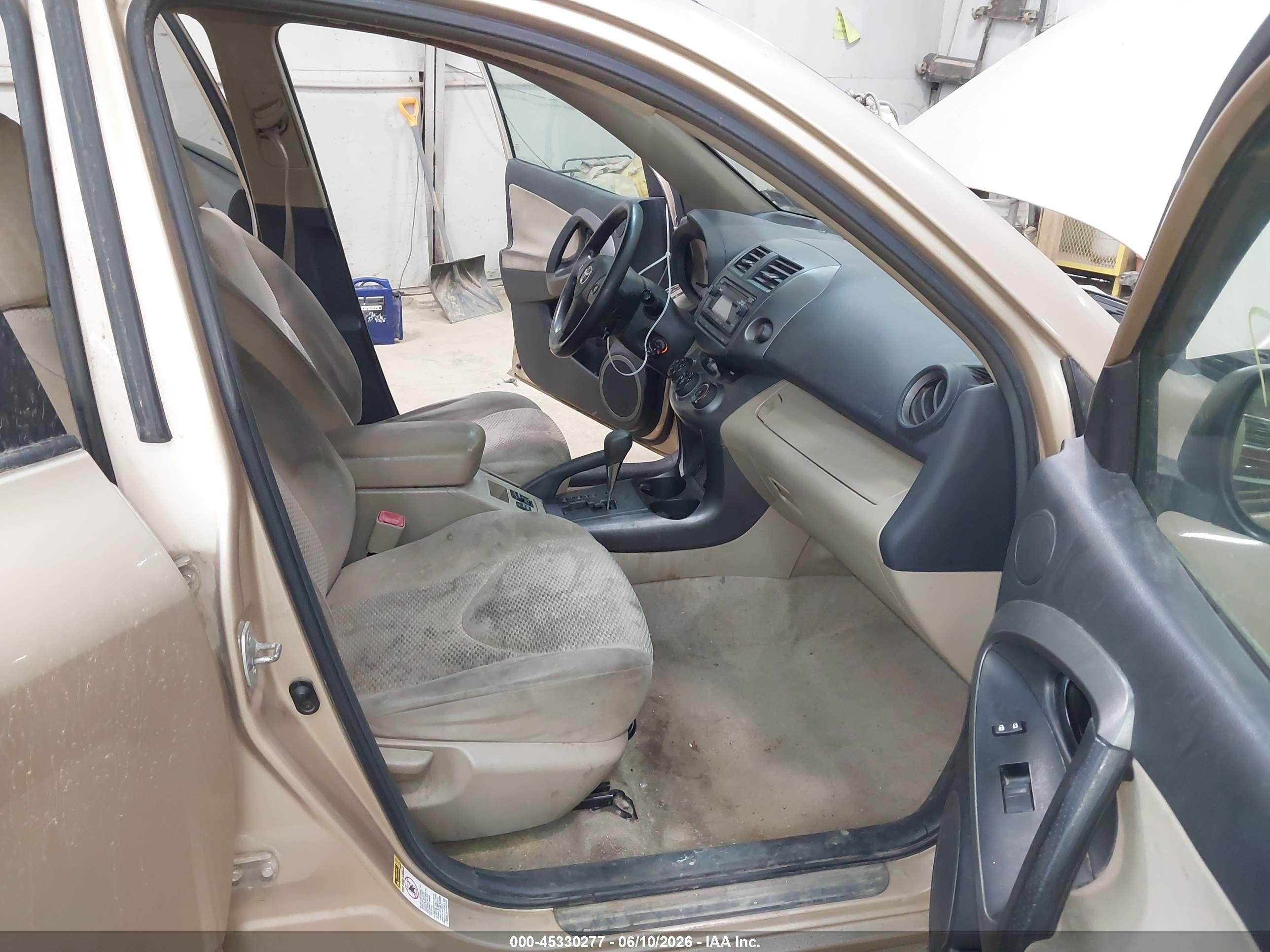 2012 Toyota Rav4 Base V6 Gold vin: 2T3BK4DV1CW067979