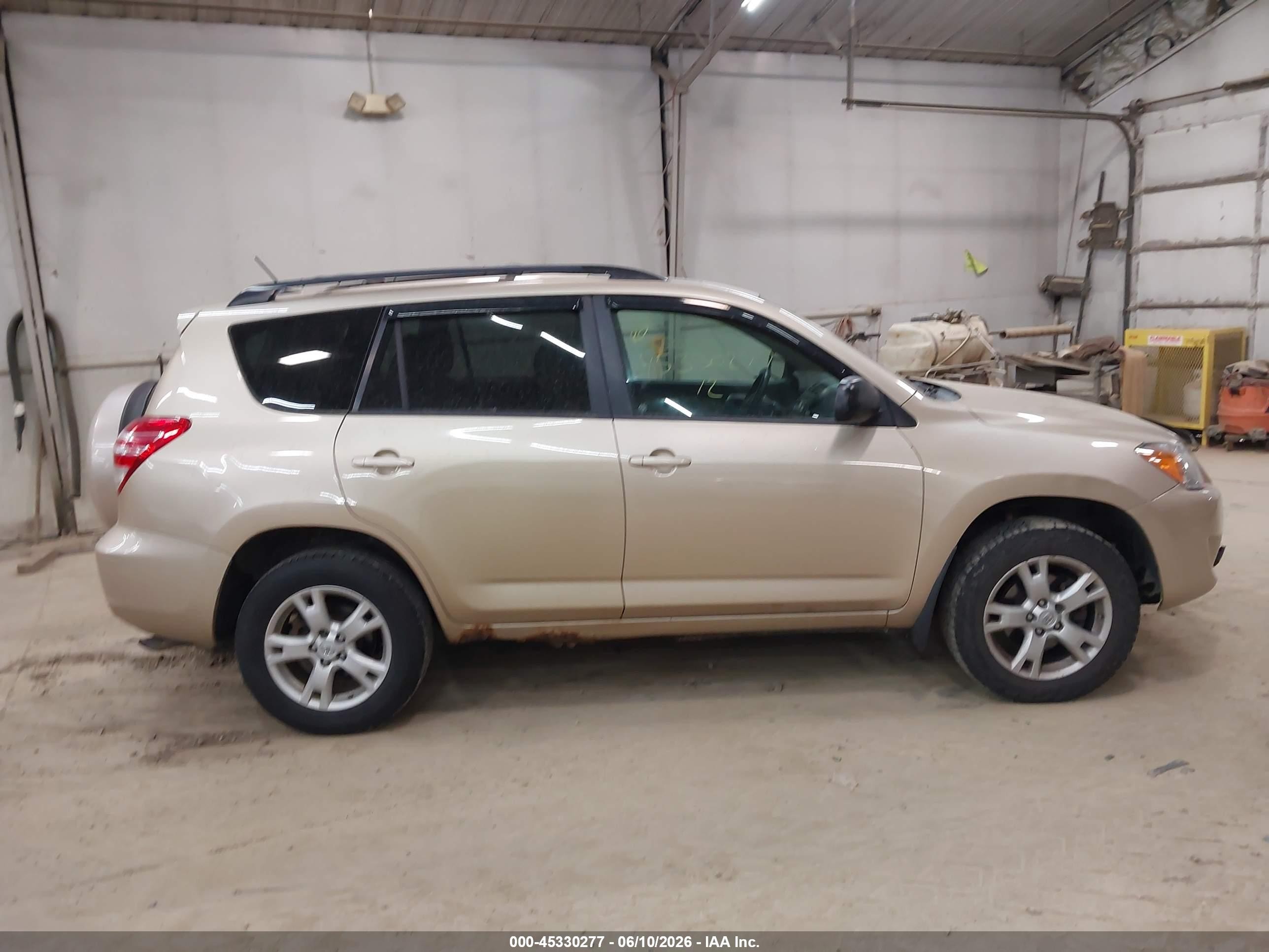 2012 Toyota Rav4 Base V6 Gold vin: 2T3BK4DV1CW067979