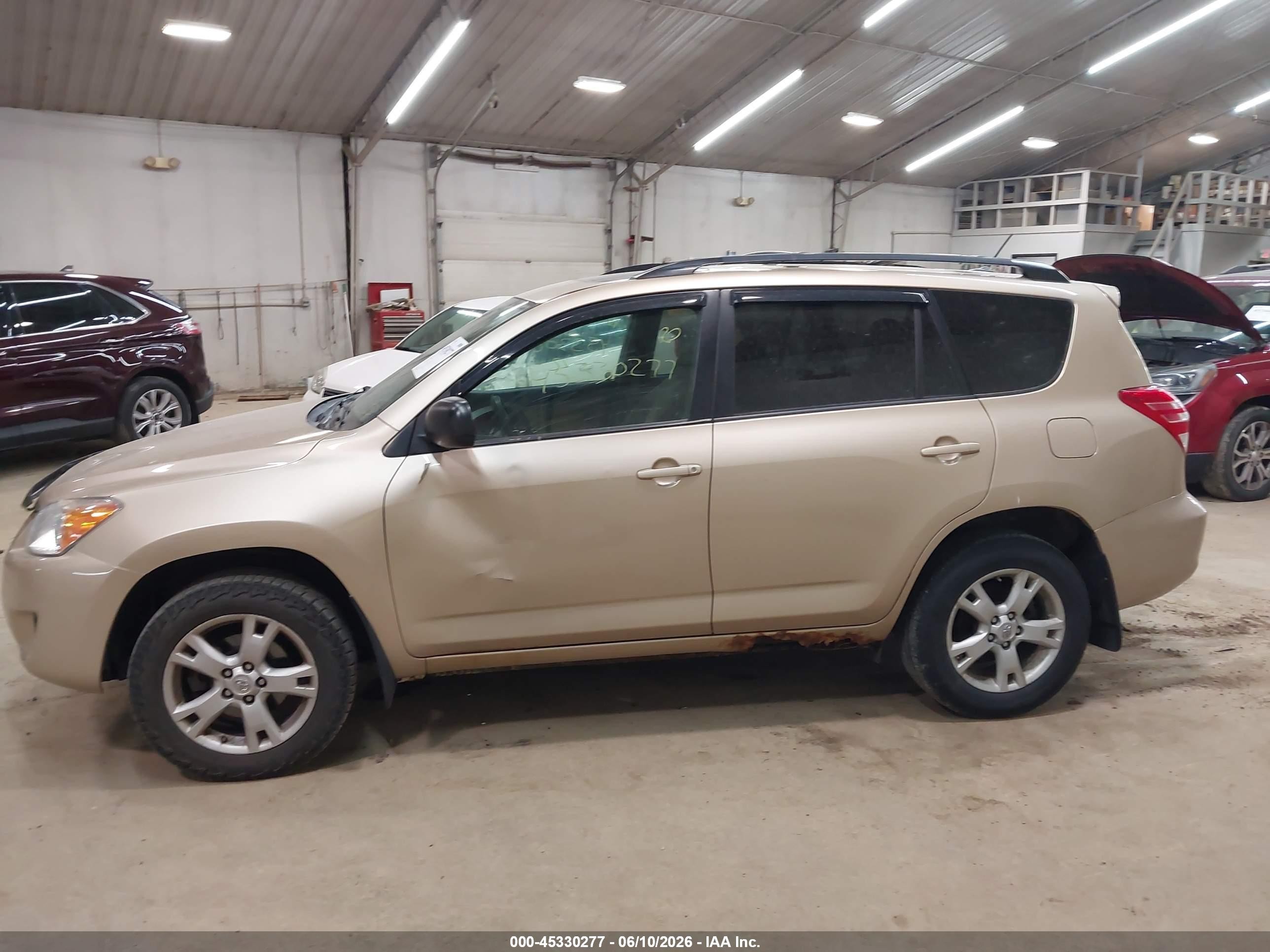 2012 Toyota Rav4 Base V6 Gold vin: 2T3BK4DV1CW067979