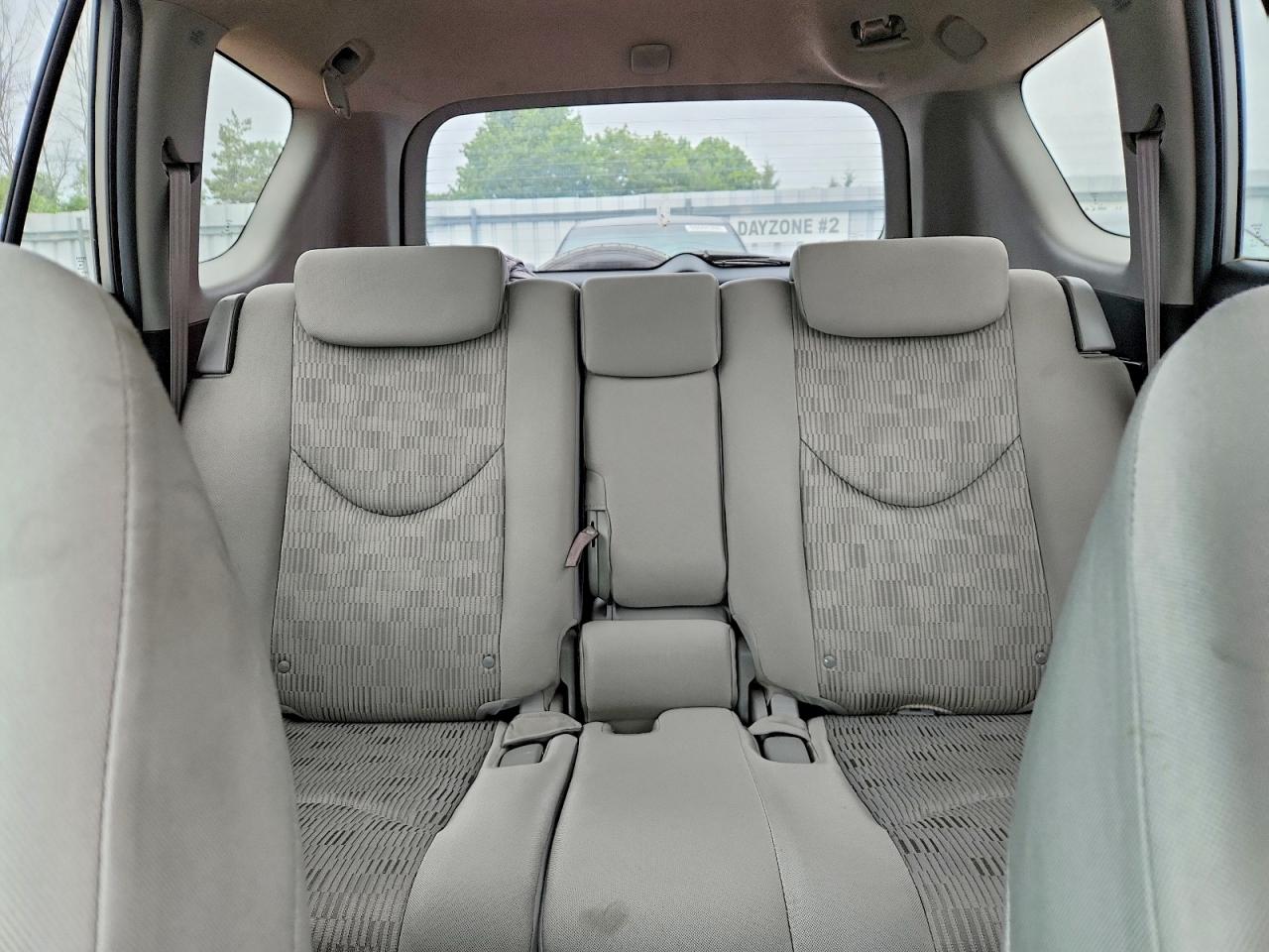 2010 Toyota Rav4 Base Silver vin: 2T3BK4DV2AW023163
