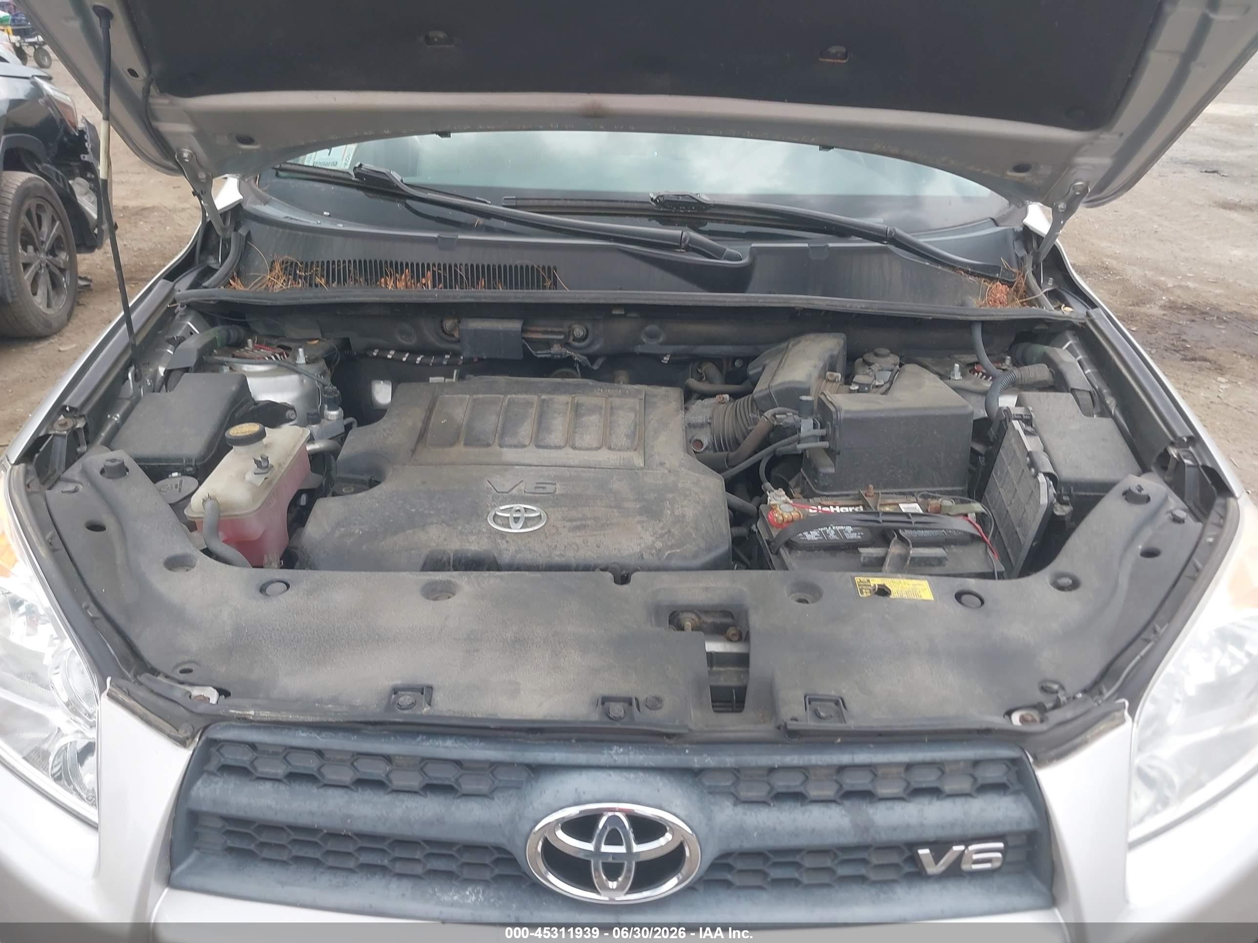 2010 Toyota Rav4 Base V6 Silver vin: 2T3BK4DV2AW033305