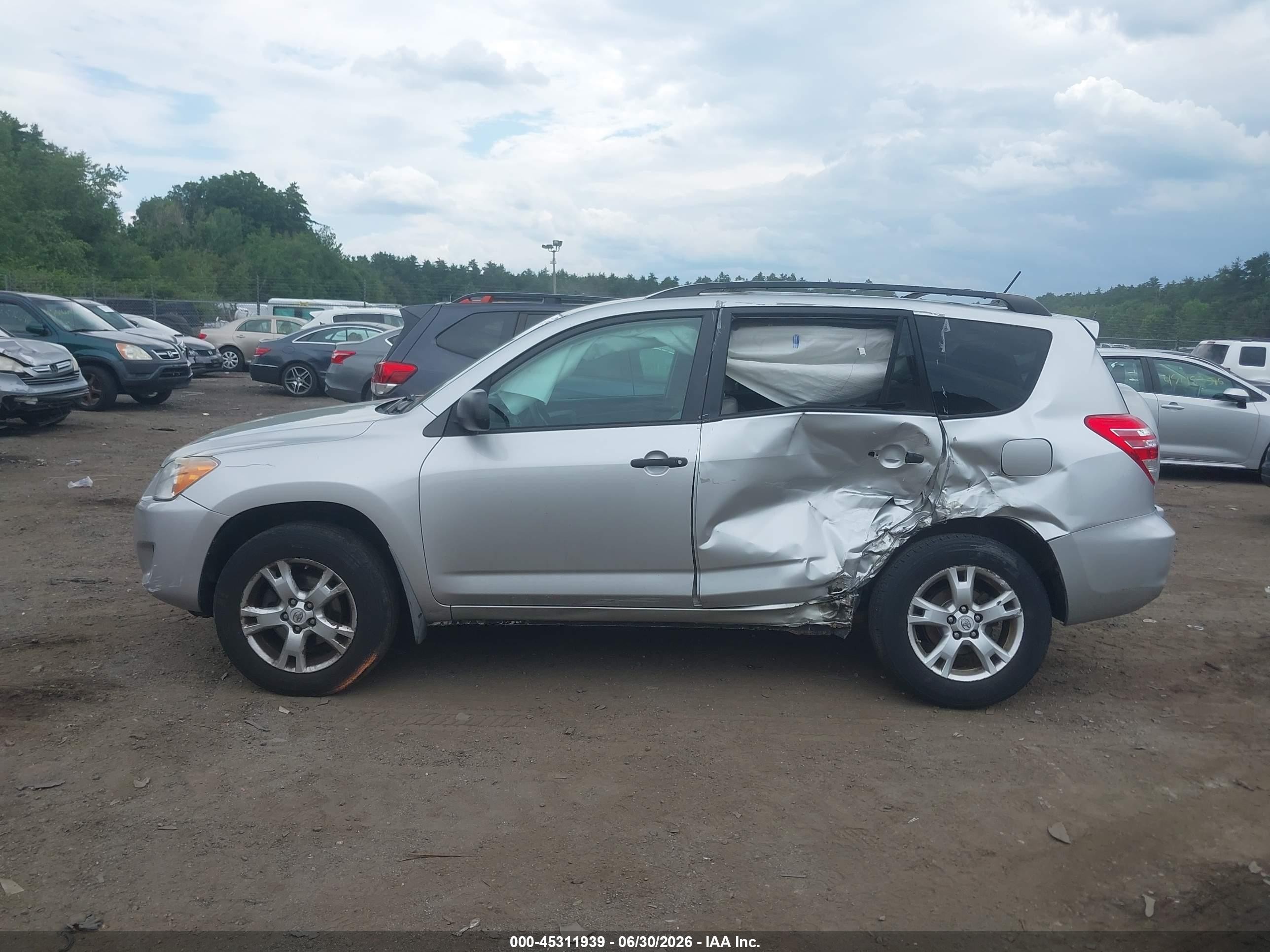 2010 Toyota Rav4 Base V6 Silver vin: 2T3BK4DV2AW033305
