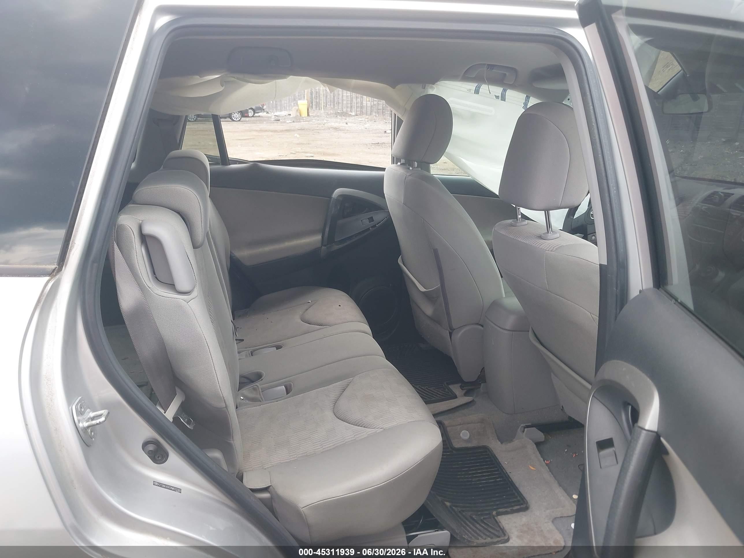 2010 Toyota Rav4 Base V6 Silver vin: 2T3BK4DV2AW033305