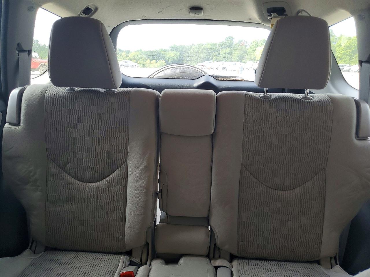 2011 Toyota Rav4 Base Silver vin: 2T3BK4DV2BW060652