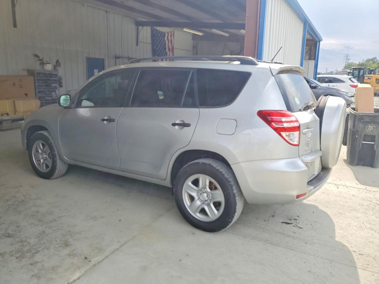 2011 Toyota Rav4 Base Silver vin: 2T3BK4DV2BW060652