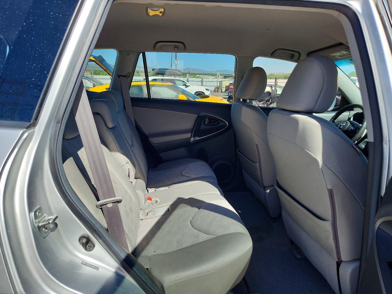 2010 Toyota Rav4 Base Silver vin: 2T3BK4DV3AW014360