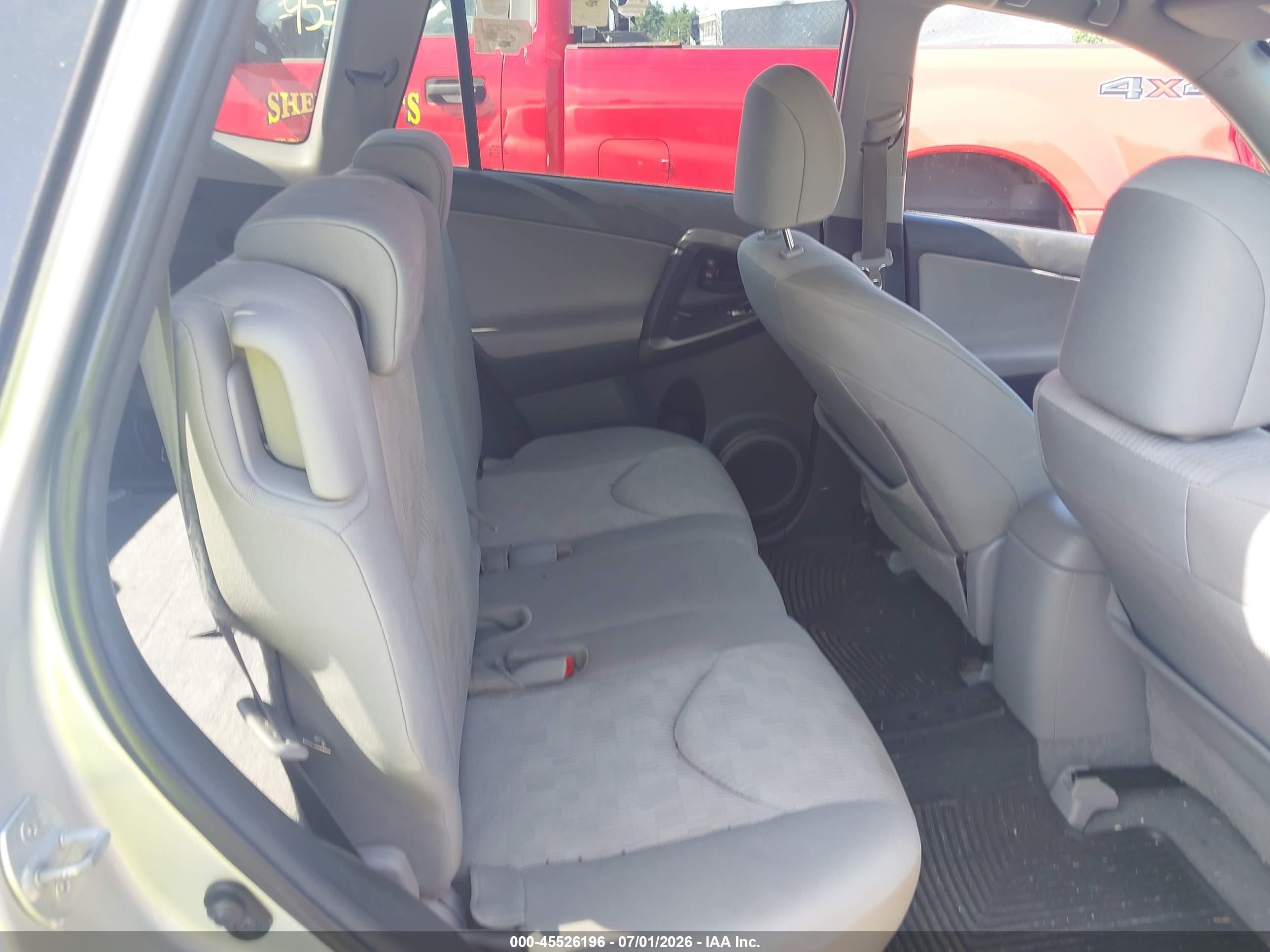 2011 Toyota Rav4 Base V6 Silver vin: 2T3BK4DV4BW056666